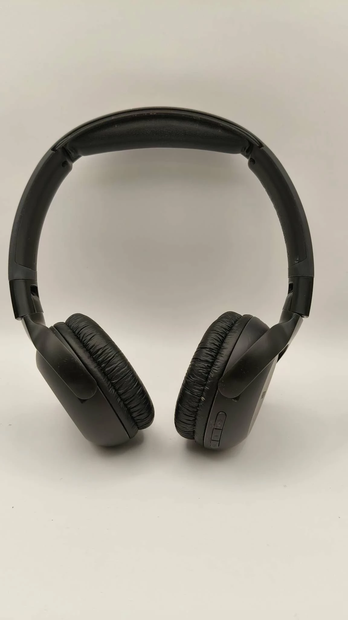 sluchawki-bezprzewodowe-nauszne-philips-tauh202-rodzaj-sluchawek-203681-217745