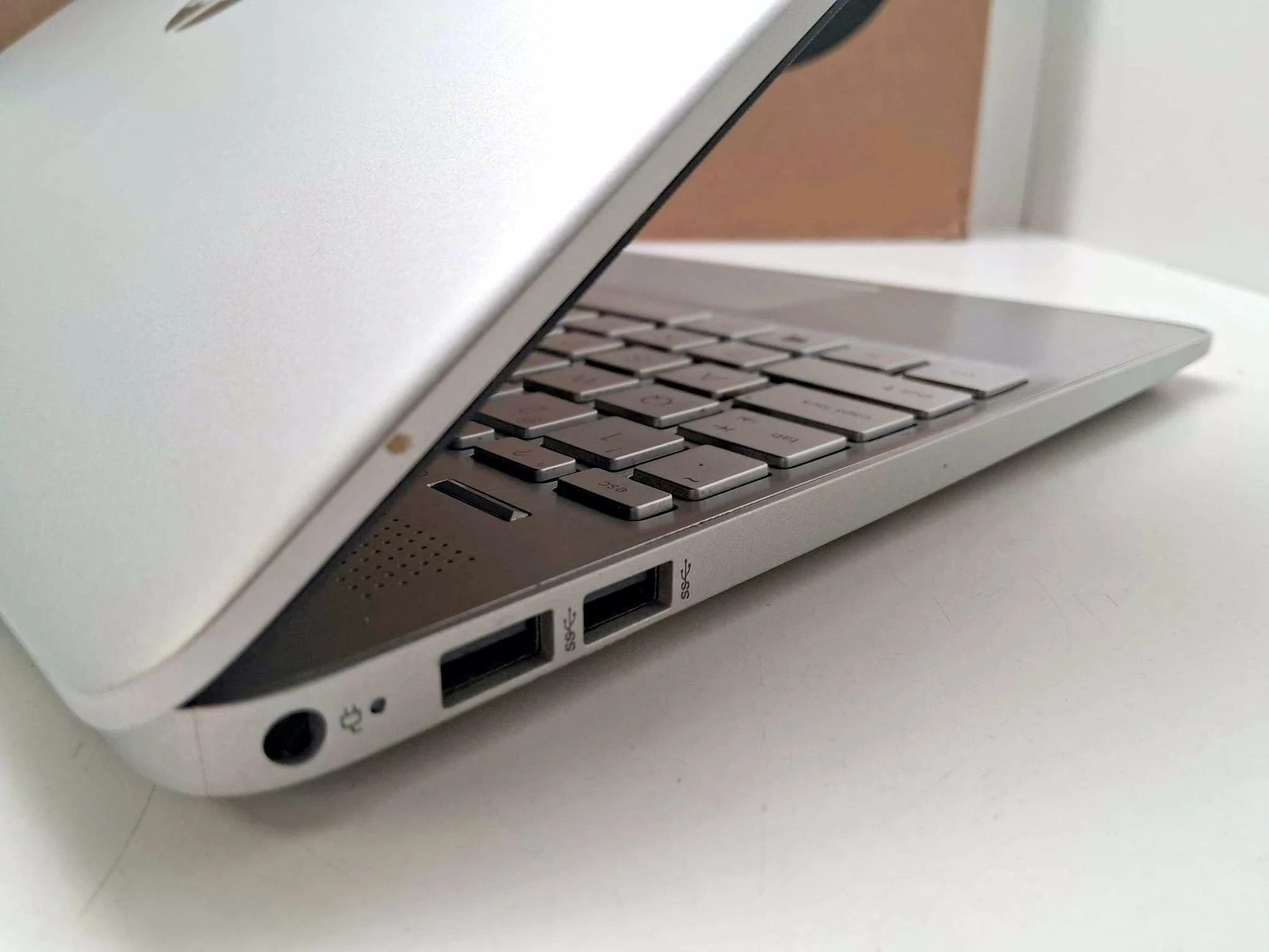 laptop-hp-15s-eq2023nw-8256gb-ssd-amd-ryzen-3-pojemnosc-dysku-256