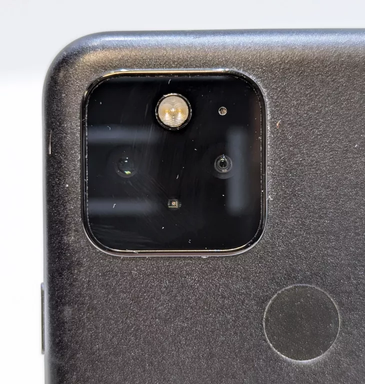 google-pixel-5-8128gb-1sim-przekatna-ekranu-600