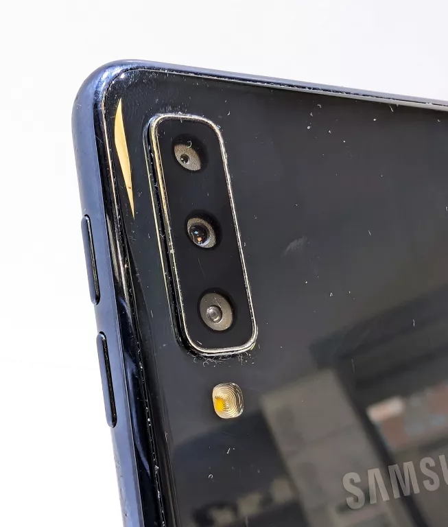 samsung-galaxy-a7-2018-464gb-1sim-pojemnosc-akumulatora-3300