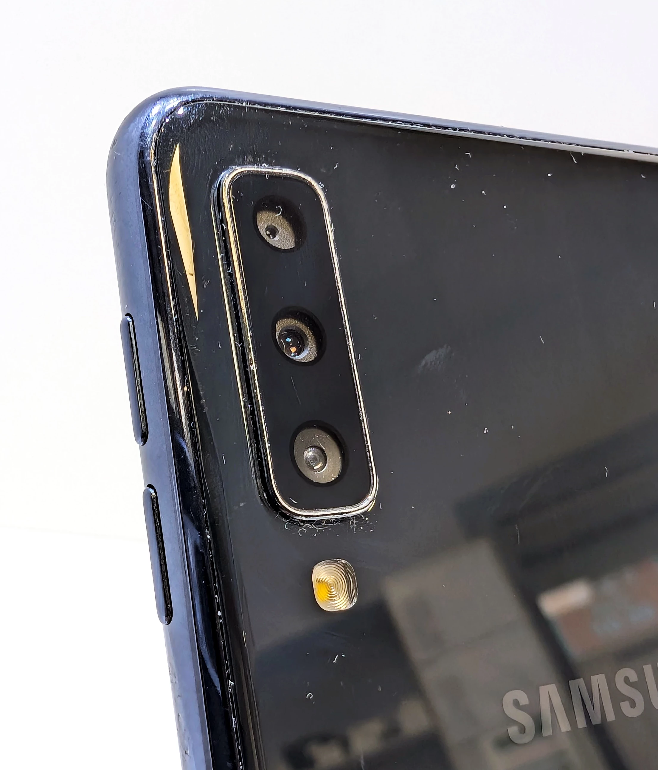 samsung-galaxy-a7-2018-464gb-1sim-pojemnosc-akumulatora-3300