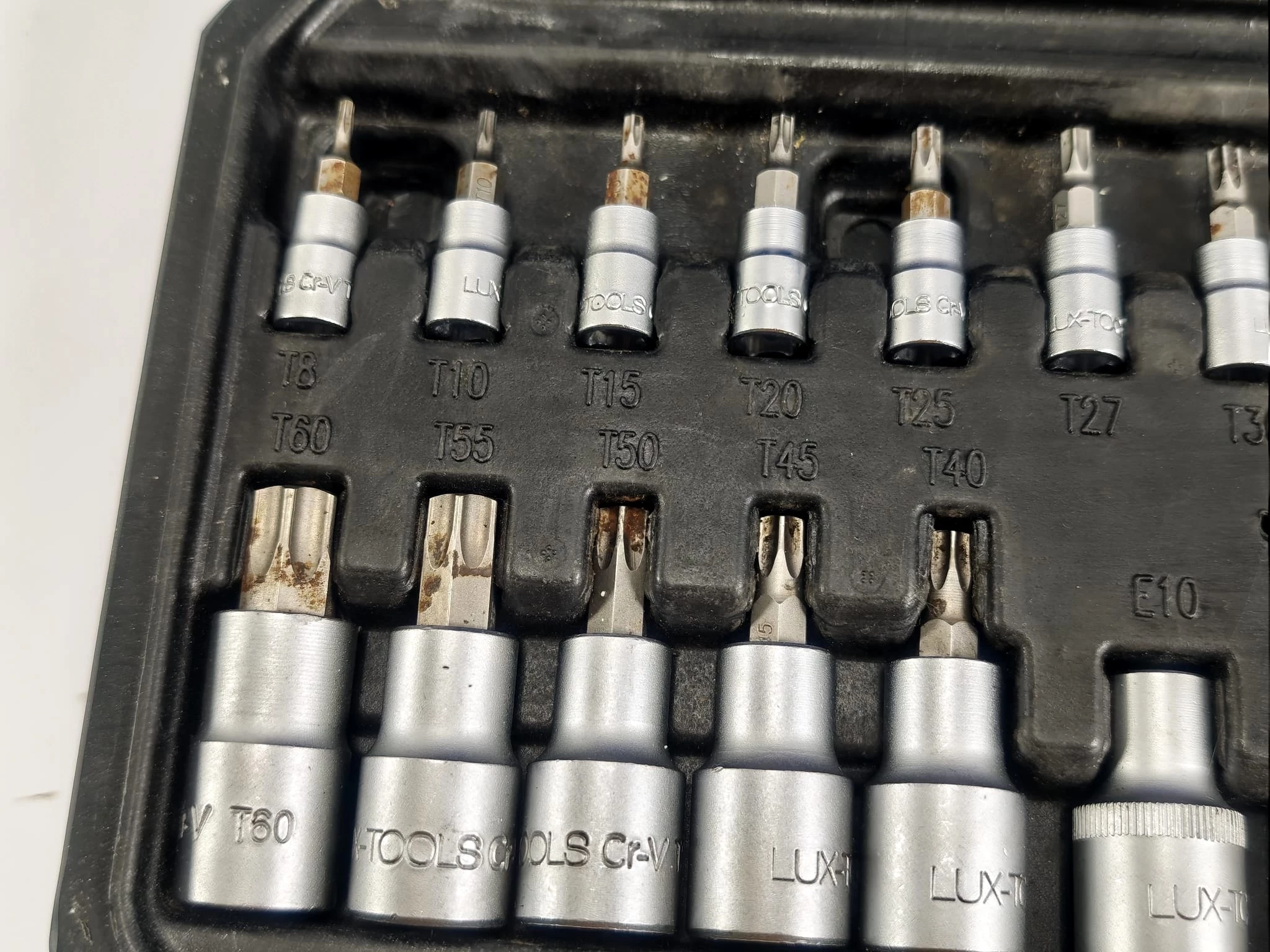 zestaw-nasadek-i-bitow-lux-tools-22-elementy-ean-gtin-4007875456051