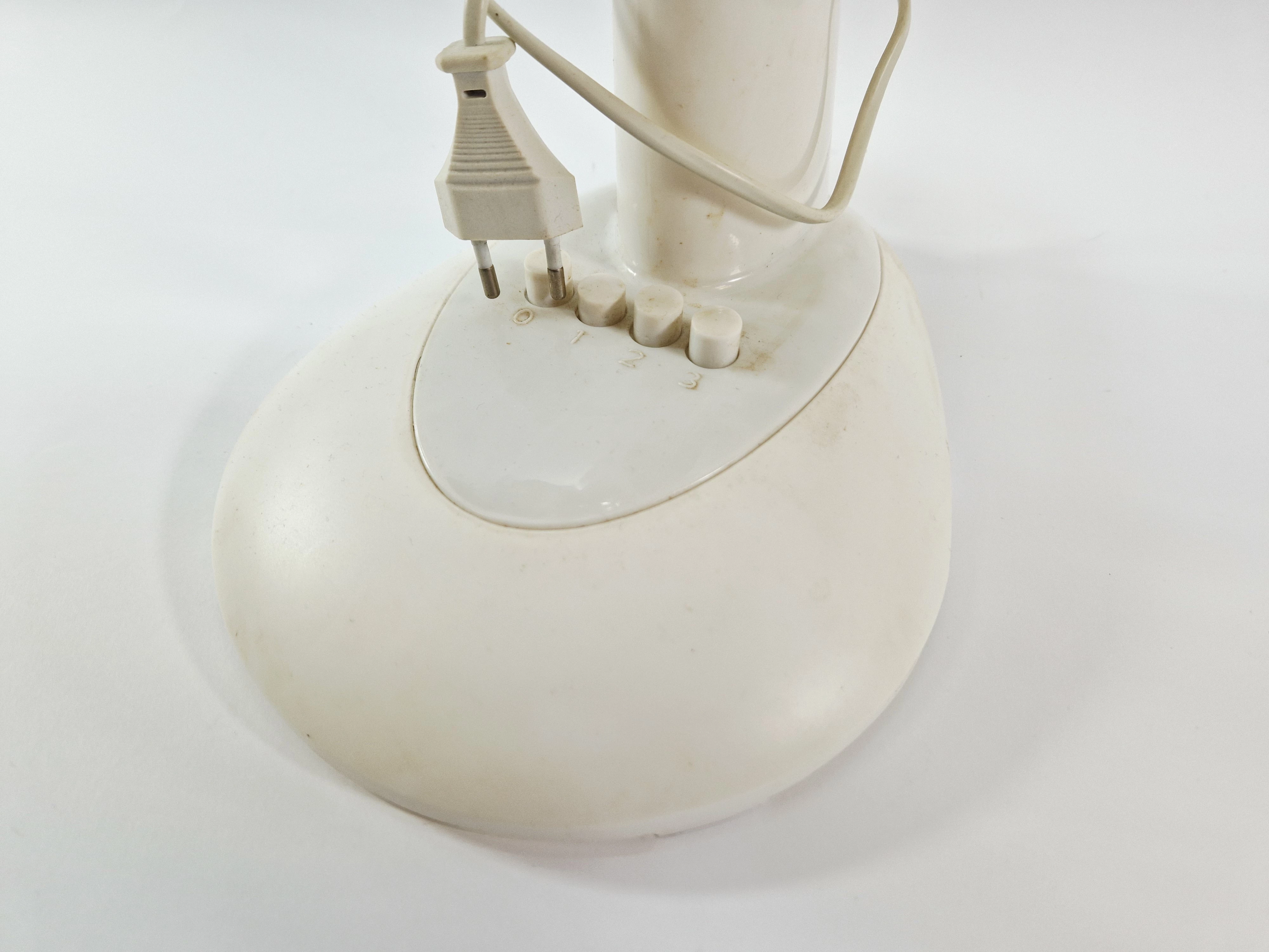 wiatrak-biurkowy-wentylator-3-predkosci-35w-bialy-model-415631872