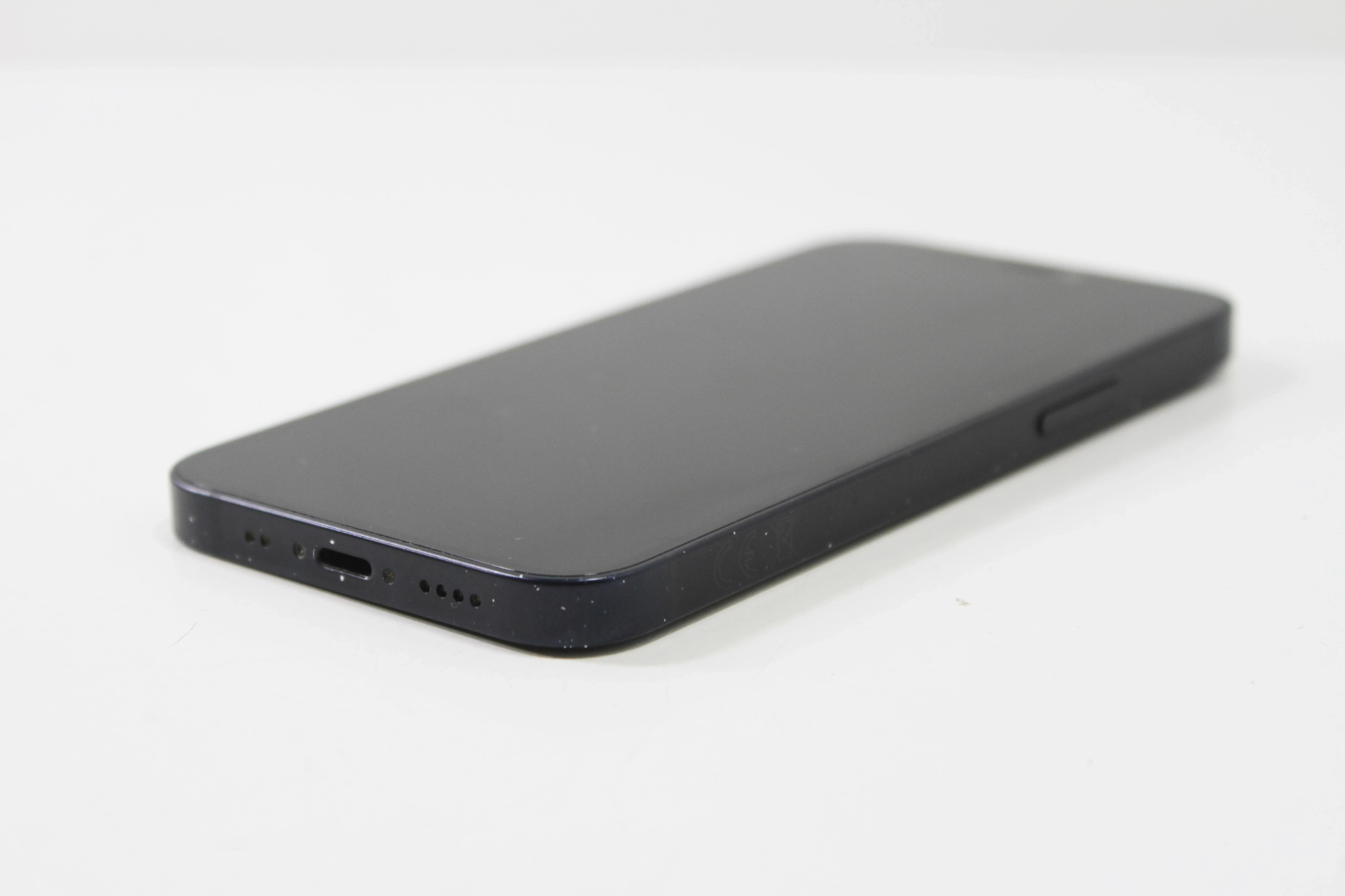 telefon-iphone-12-mini-64gb-80-bateria-przekatna-ekranu-540