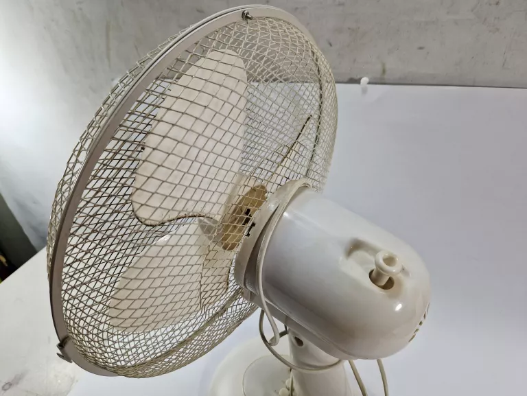 wiatrak-biurkowy-wentylator-3-predkosci-35w-bialy-stan-11323-2