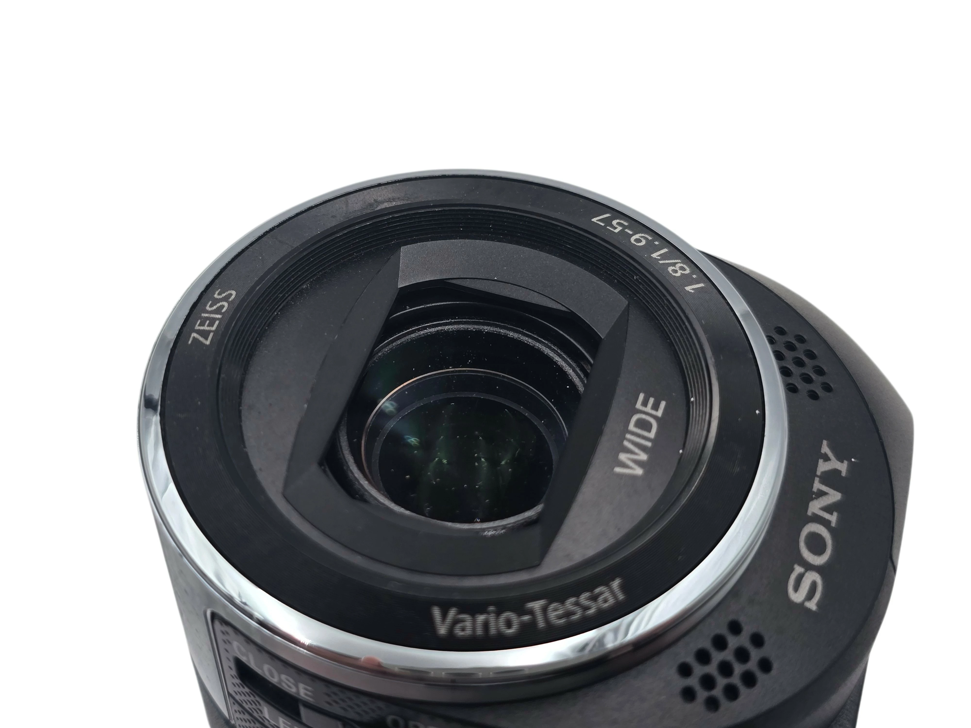 kamera-reczna-sony-handycam-hdr-pj410-z-wbudowanym-projektorem-zoom-30x-rozdzielczosc-920