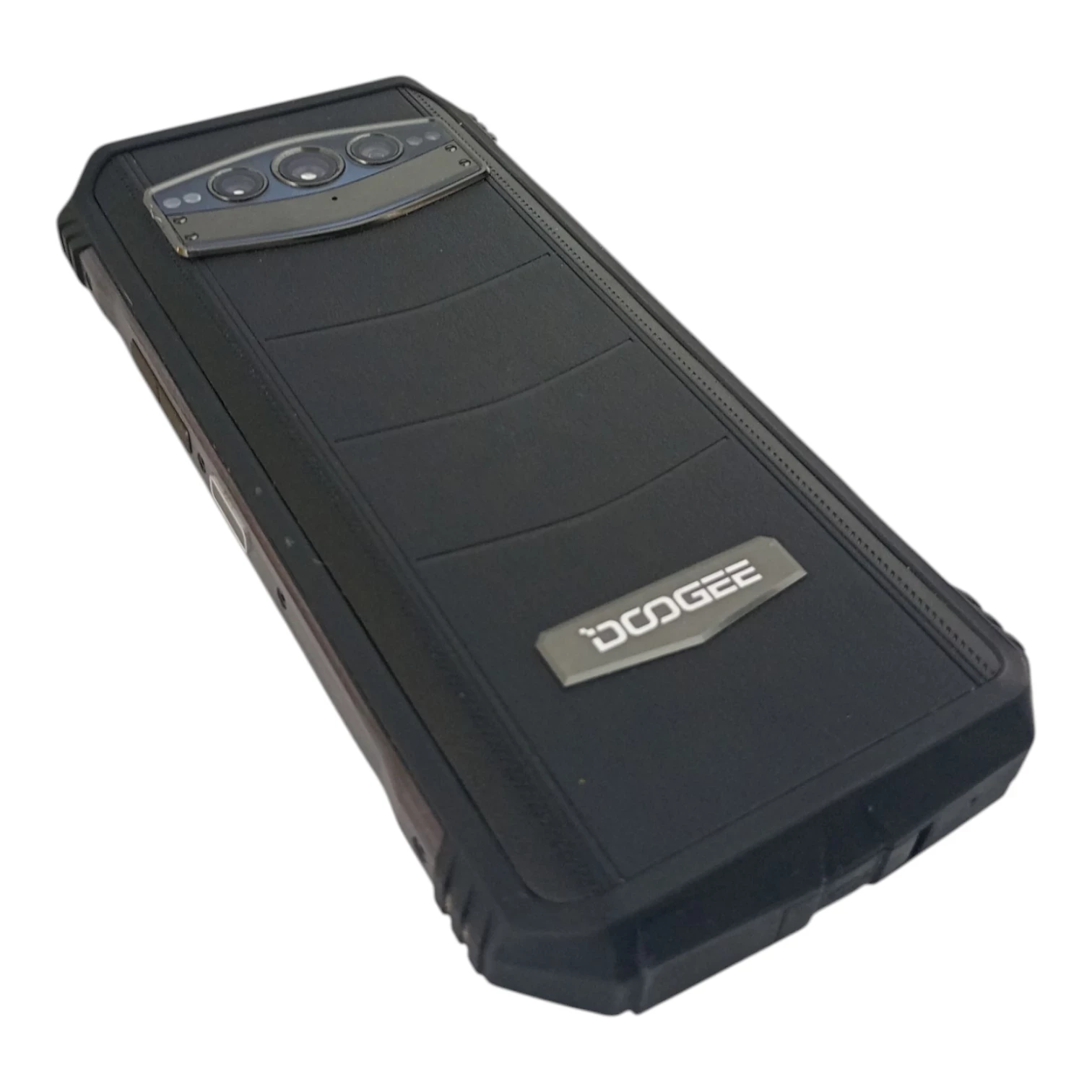 telefon-doogee-v30-8256gb-black-przekatna-ekranu-658