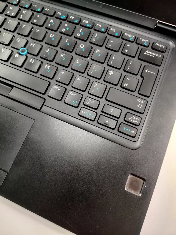 laptop-dell-latitude-5480-intel-core-i5-6440hq-260ghz-16gb-ram-zasilac-seria-procesora-4366-20