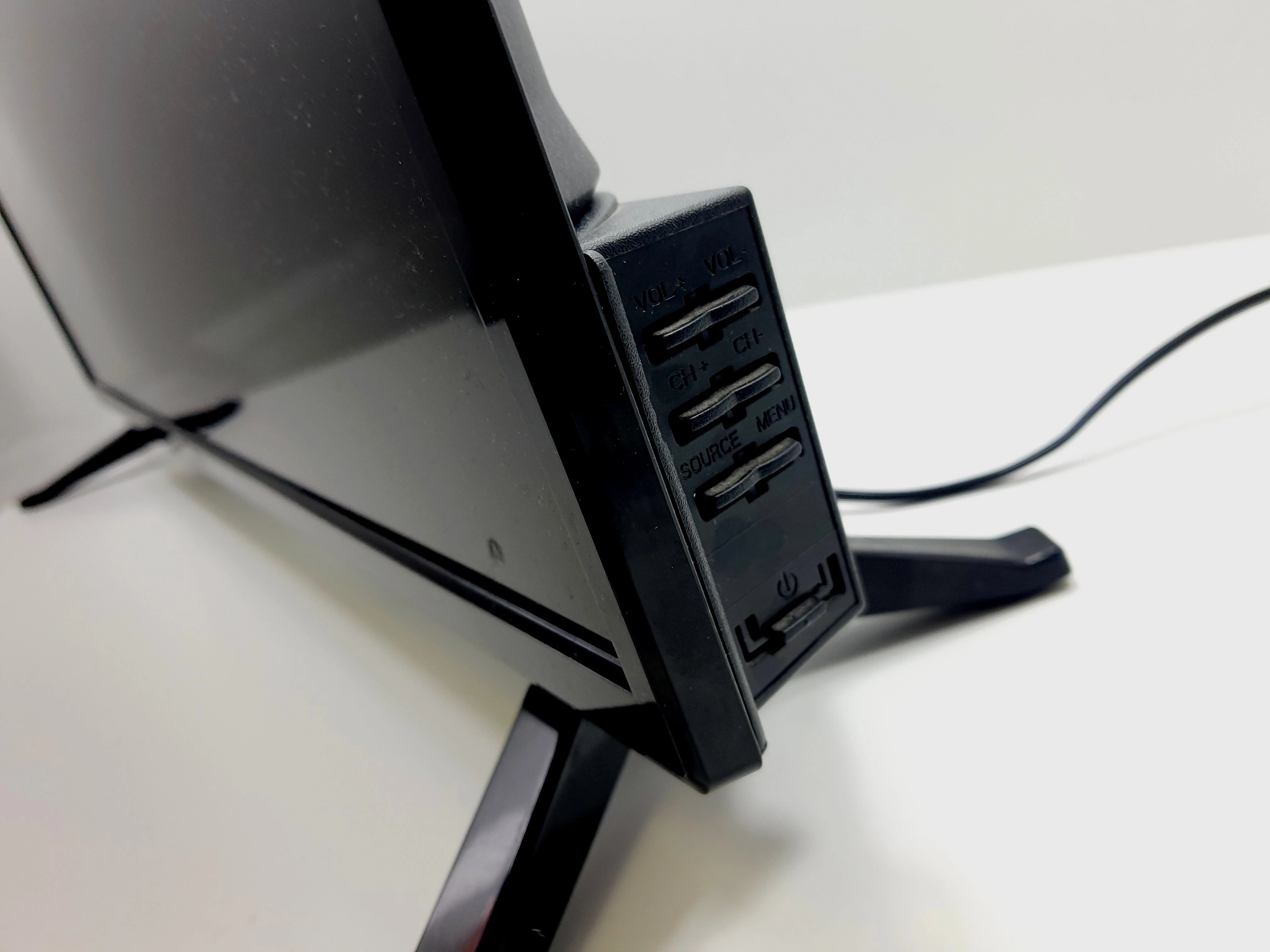 tv-manta-led320e10-pilot-ean-gtin-5902510683610