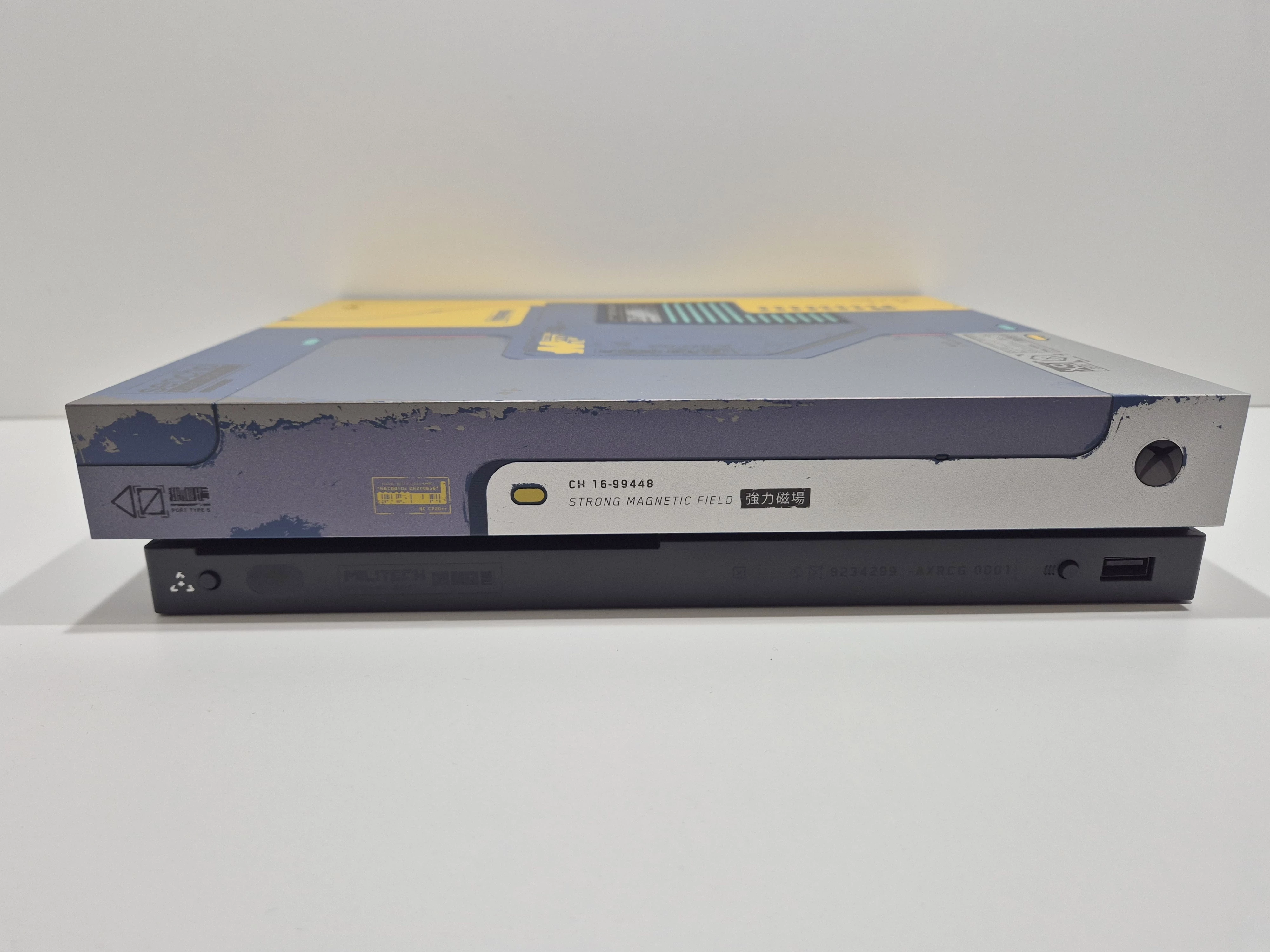 konsola-xbox-one-x-1tb-cyberpunk-2077-limited-edition-wersja-konsoli-130591-225650