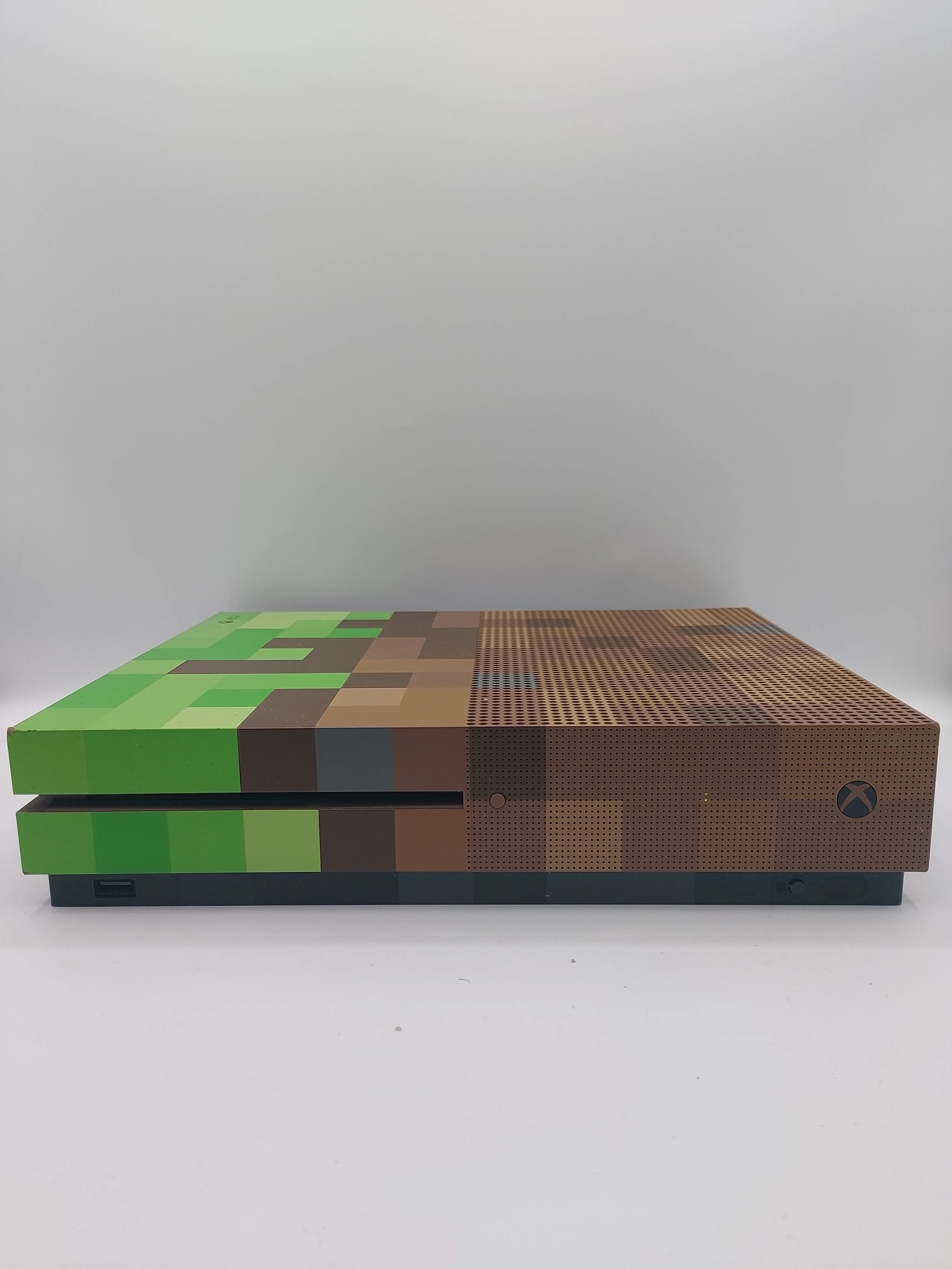 konsola-xbox-one-s-minecraft-edition-2-pady-kinect-1tb-ean-gtin-5902002041331