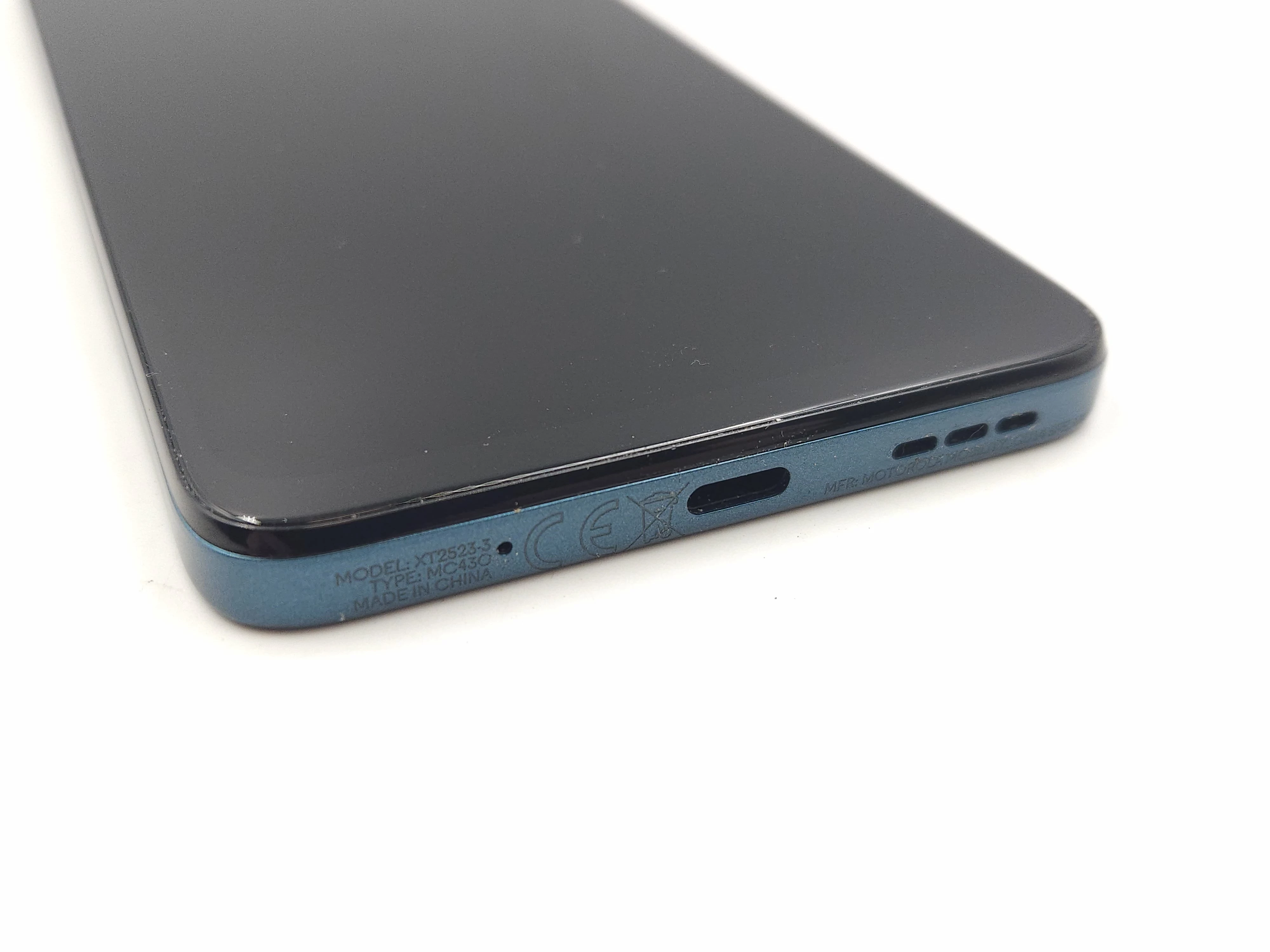 telefon-motorola-moto-g05-stan-11323-2