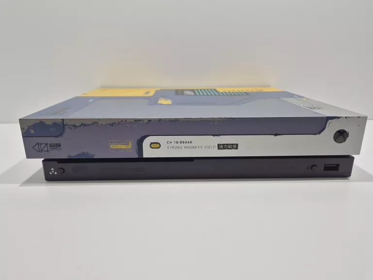 konsola-xbox-one-x-1tb-cyberpunk-2077-limited-edition-wersja-konsoli-130591-225650