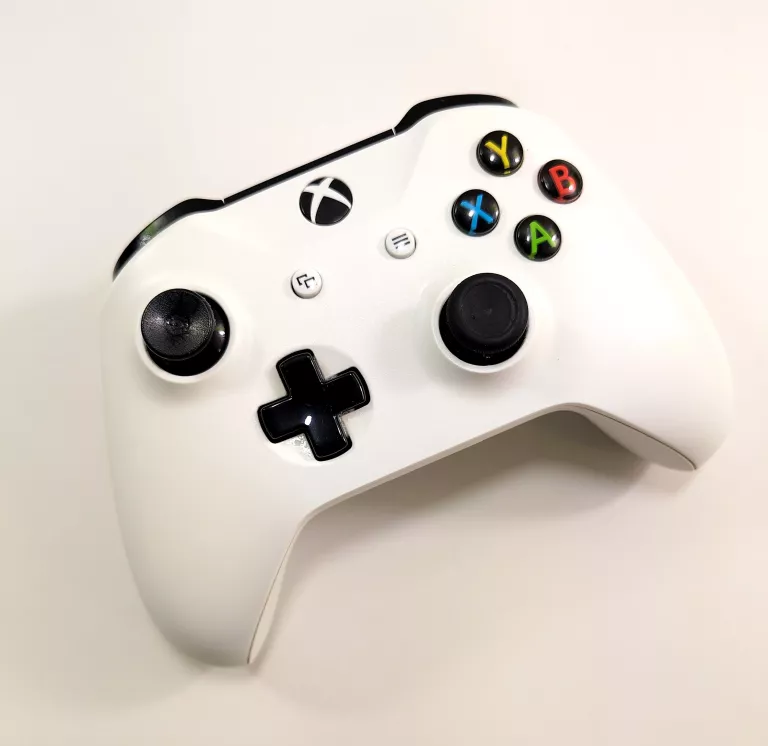 kontroler-xbox-one-1708-ean-gtin-3328170276412