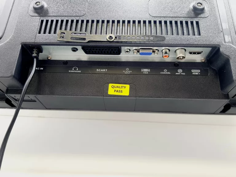 tv-manta-led320e10-pilot-typ-telewizora-211486-250142