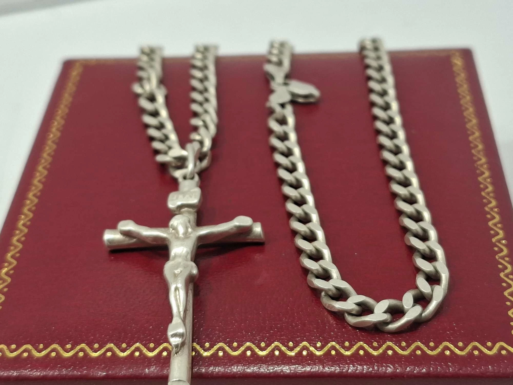 srebro-fajny-lancuch-z-krzyzykiem-33g925-material-17128-2