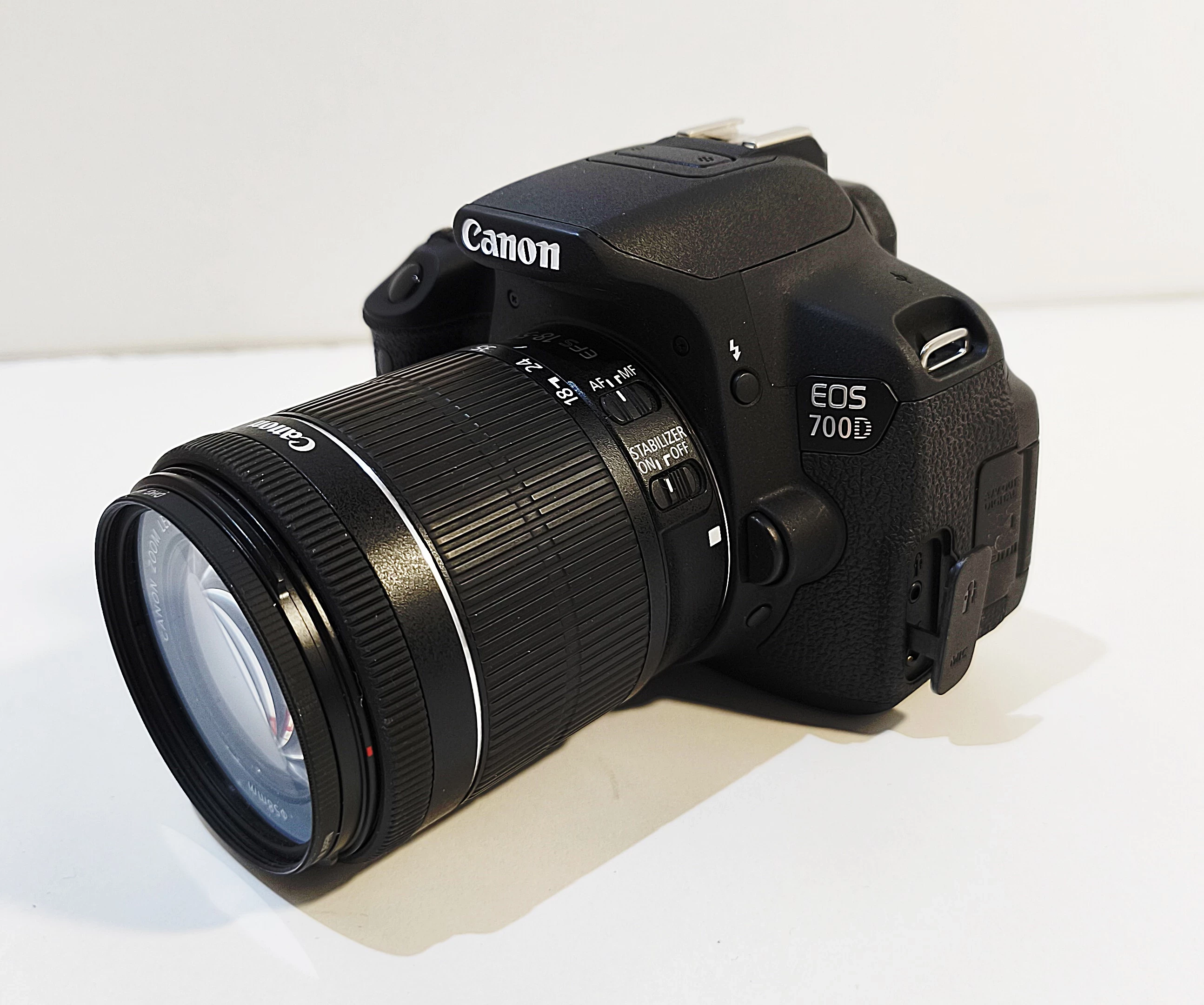 aparat-canon-eos-700d-obiektyw-stan-11323-2