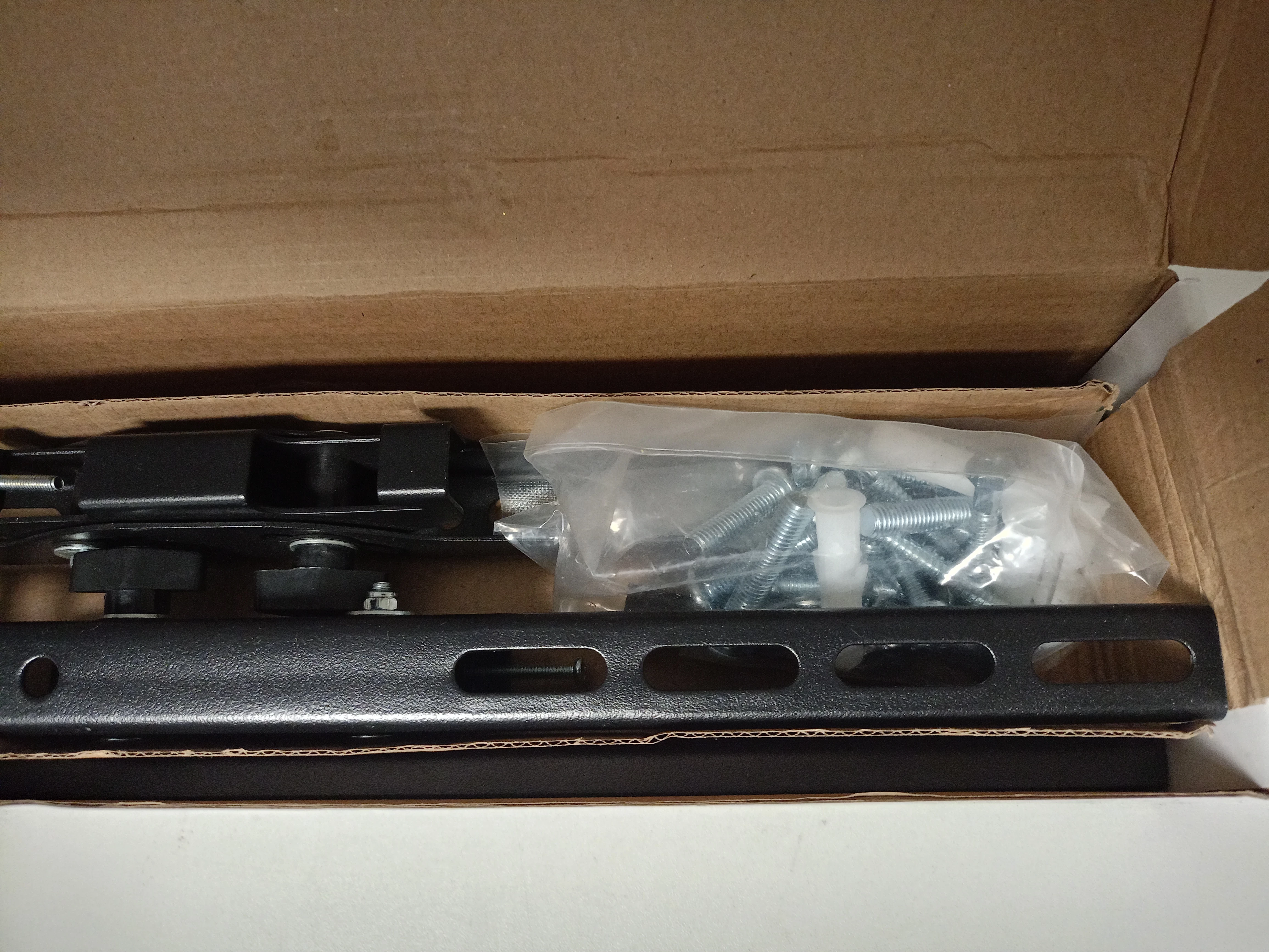 uchwyt-gotze-jensen-do-tv-32-55-cali-tm3540t-kod-producenta-tm3540t