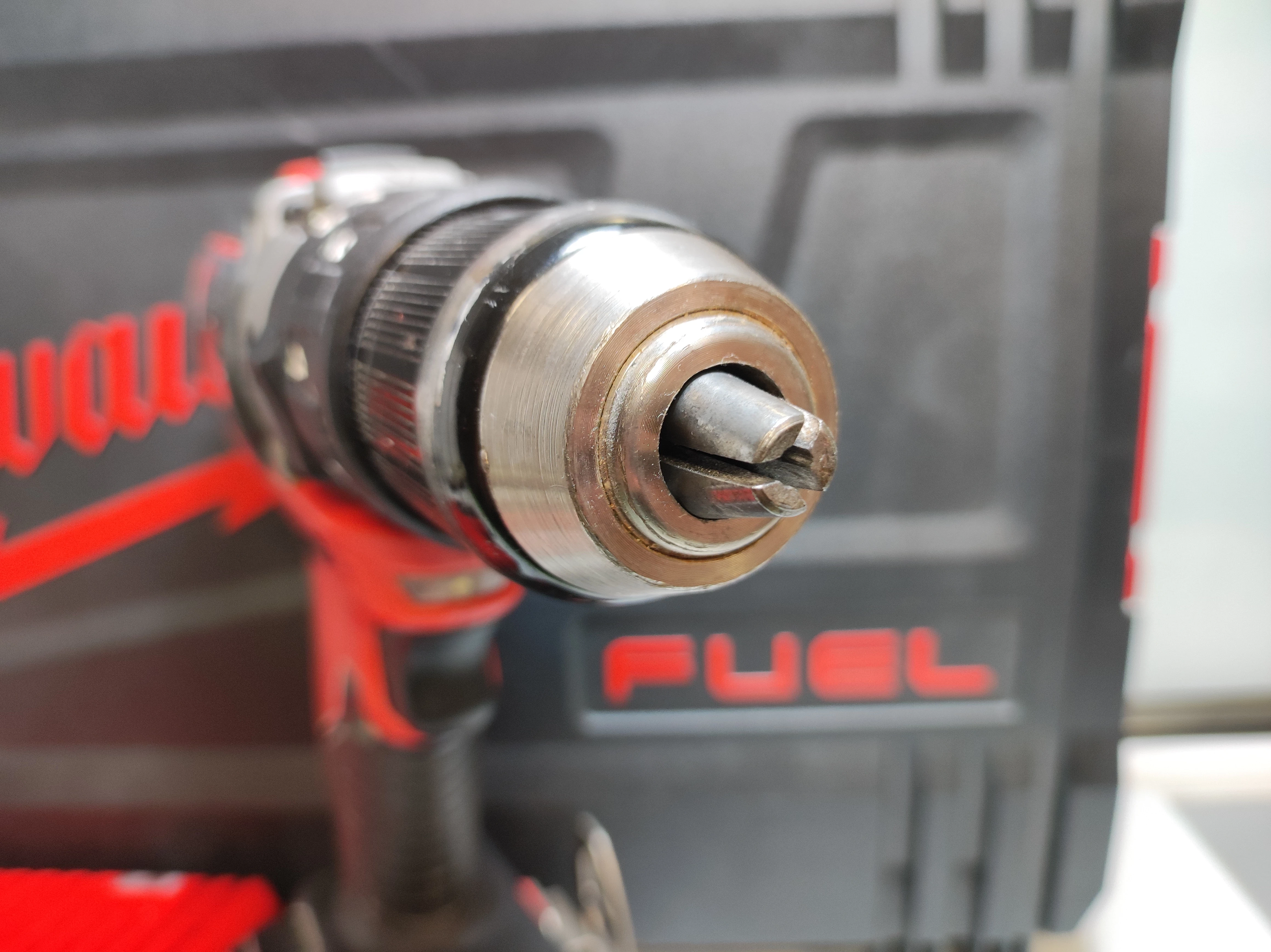 wkretarka-milwaukee-m18-blpd-aku-55-ah-ladowarka-napiecie-v-128551-6