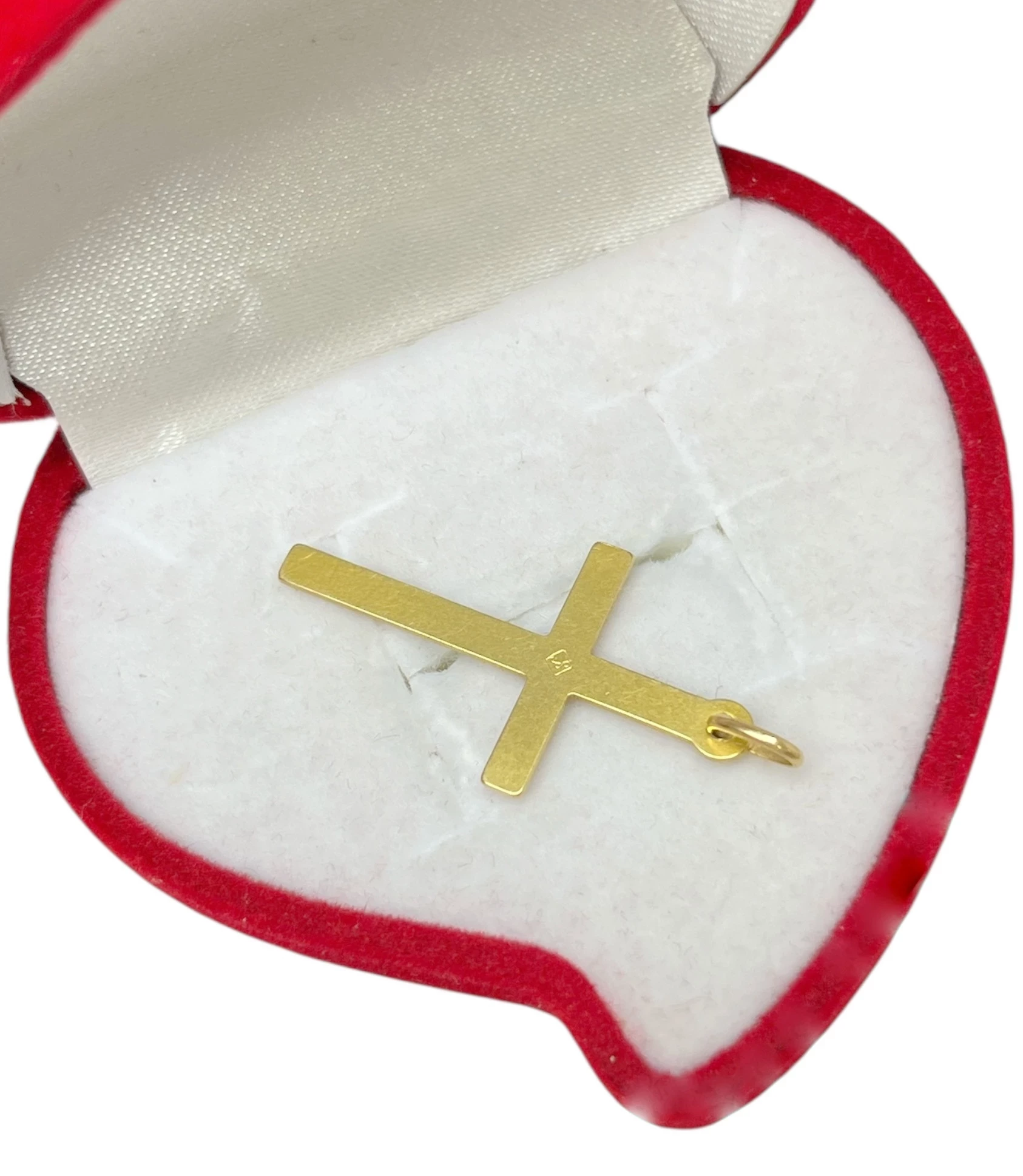 delikatny-zloty-krzyzyk-proba-585-088g-29x16cm-kod-producenta-k