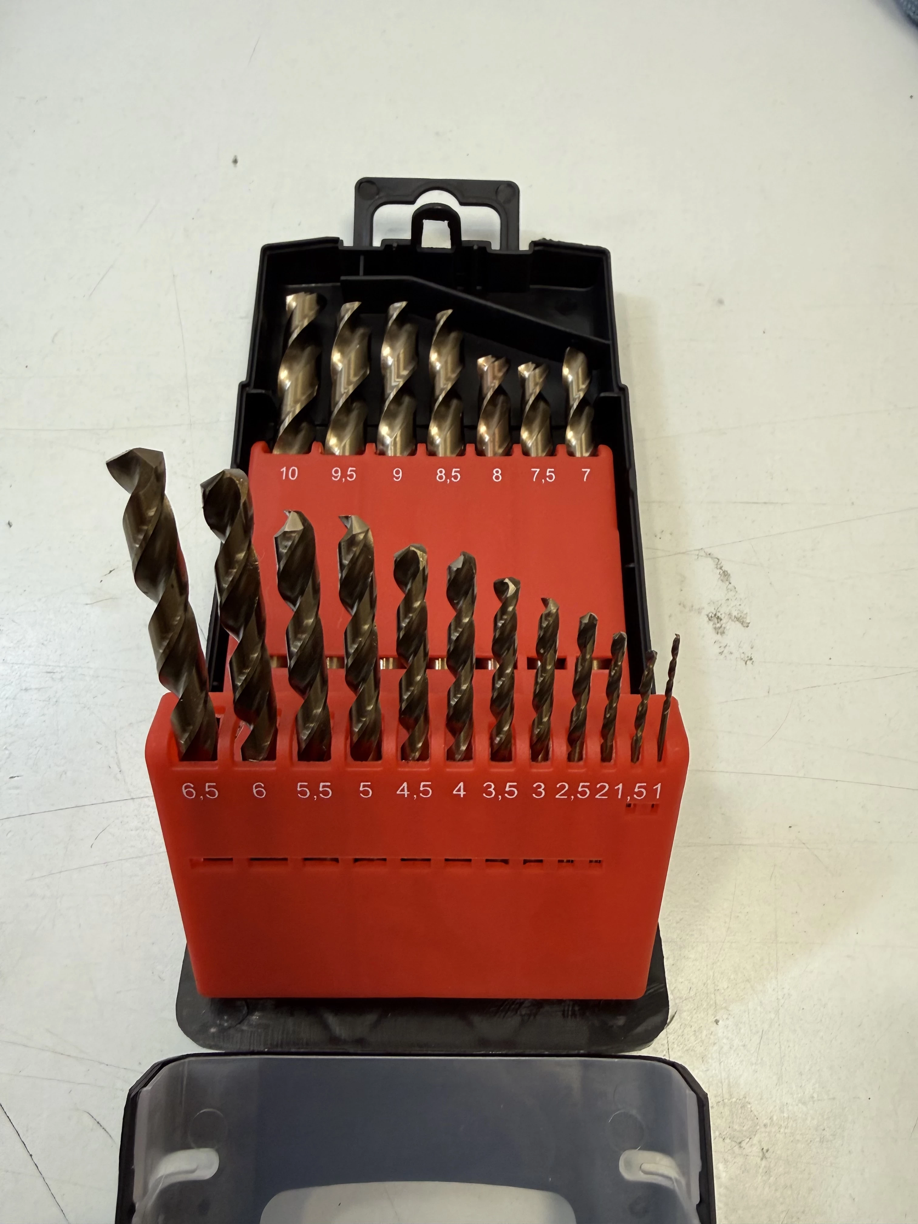 zestaw-19-wiertel-do-stali-inox-k2-stan-11323-2