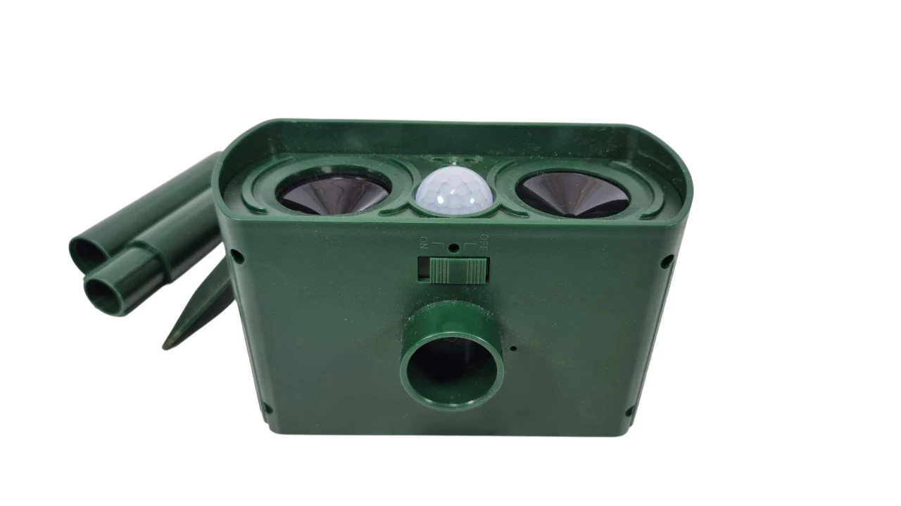 ultradzwiekowy-solarny-odstraszasz-zwierzat-stan-11323-2