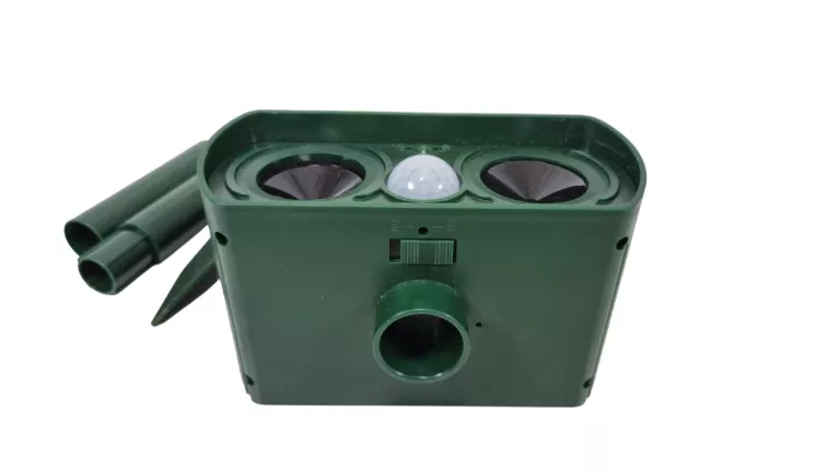 ultradzwiekowy-solarny-odstraszasz-zwierzat-stan-11323-2