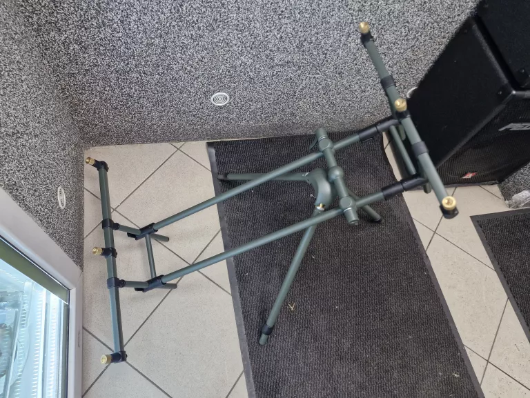 stabilny-stojak-karpiowy-tri-pod-pokrowiec-90107-stan-11323-2