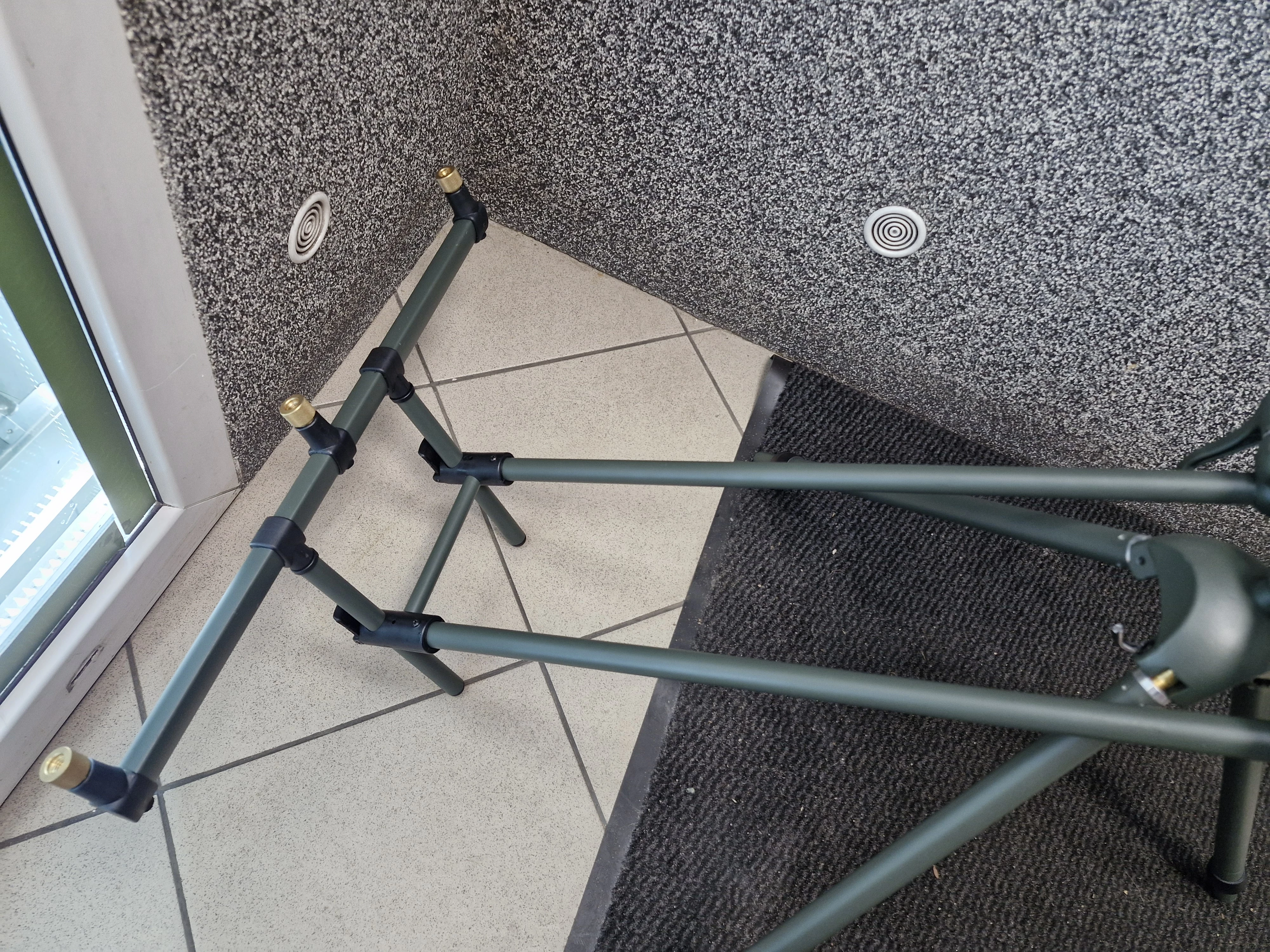 stabilny-stojak-karpiowy-tri-pod-pokrowiec-90107-rodzaj-243509-479433