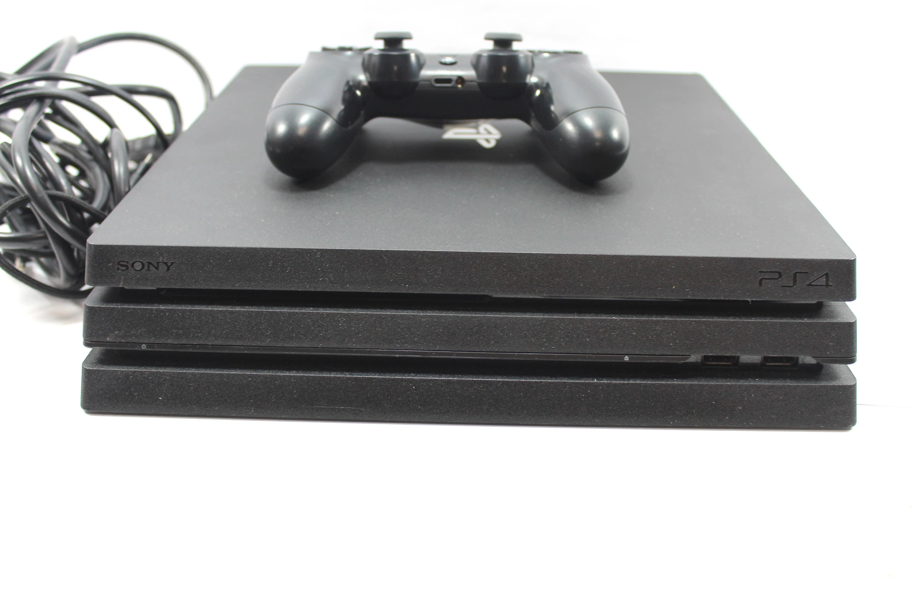 konsola-ps4-pro-1tb-pad-okablowanie-ean-gtin-0711719936961