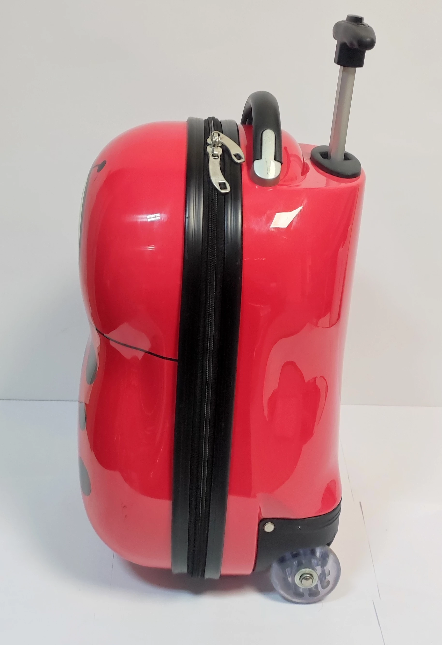 wittchen-walizka-i-plecak-biedronka-ean-gtin-5905191228057