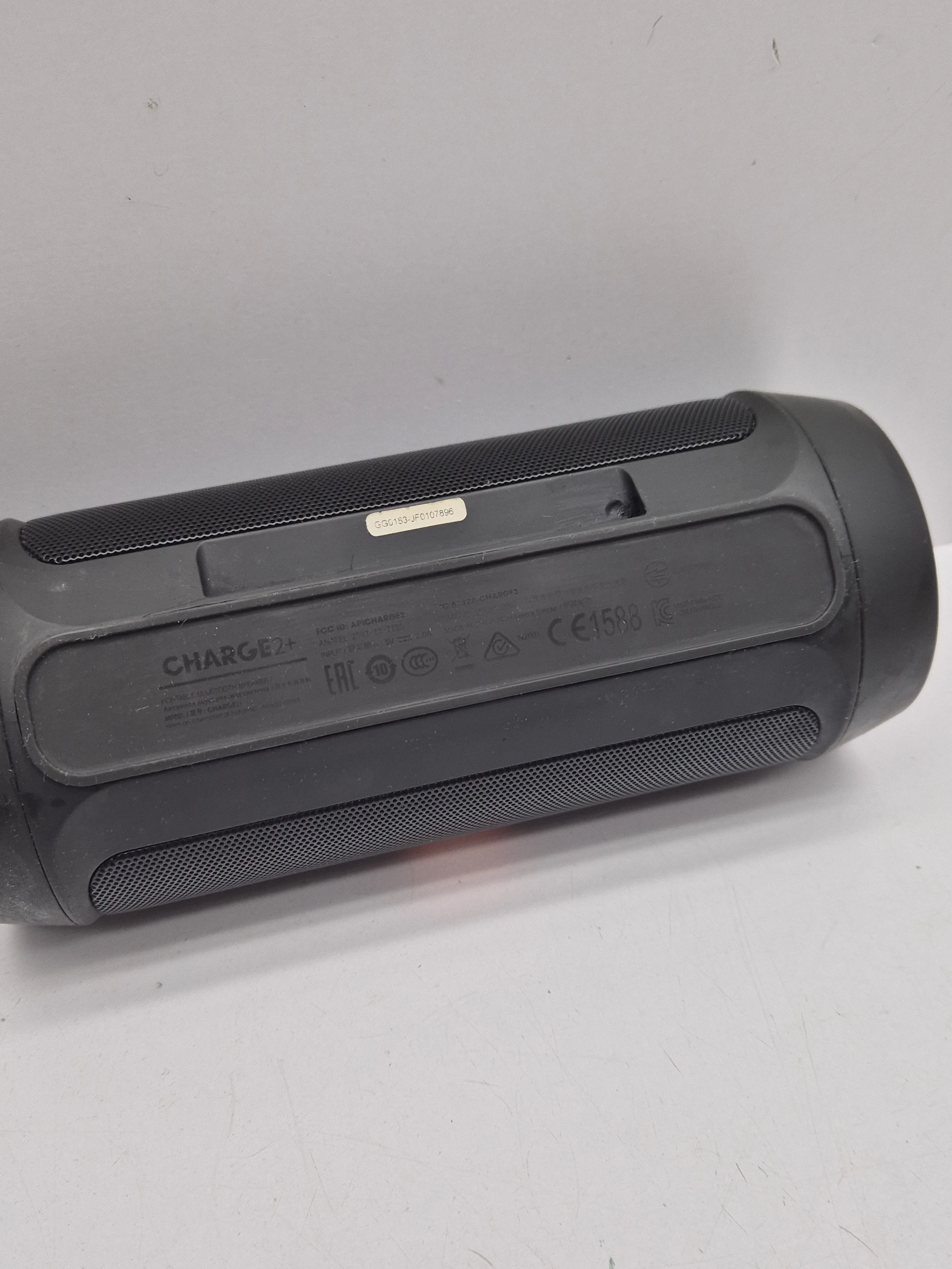 gllosnik-jbl-charge-2plus-stan-11323-2