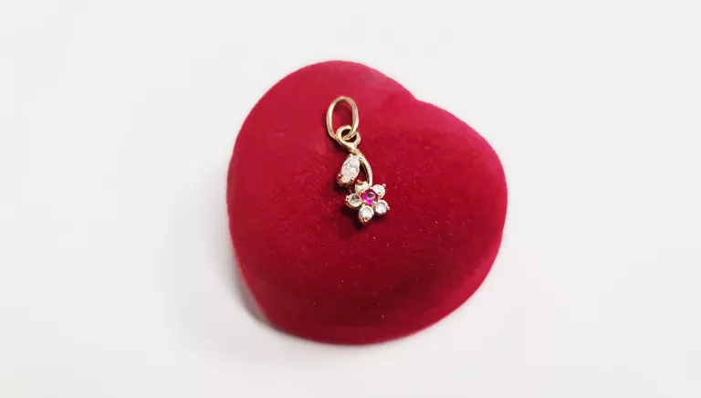 zawieszka-14k-w089-batorego-1a-zabki