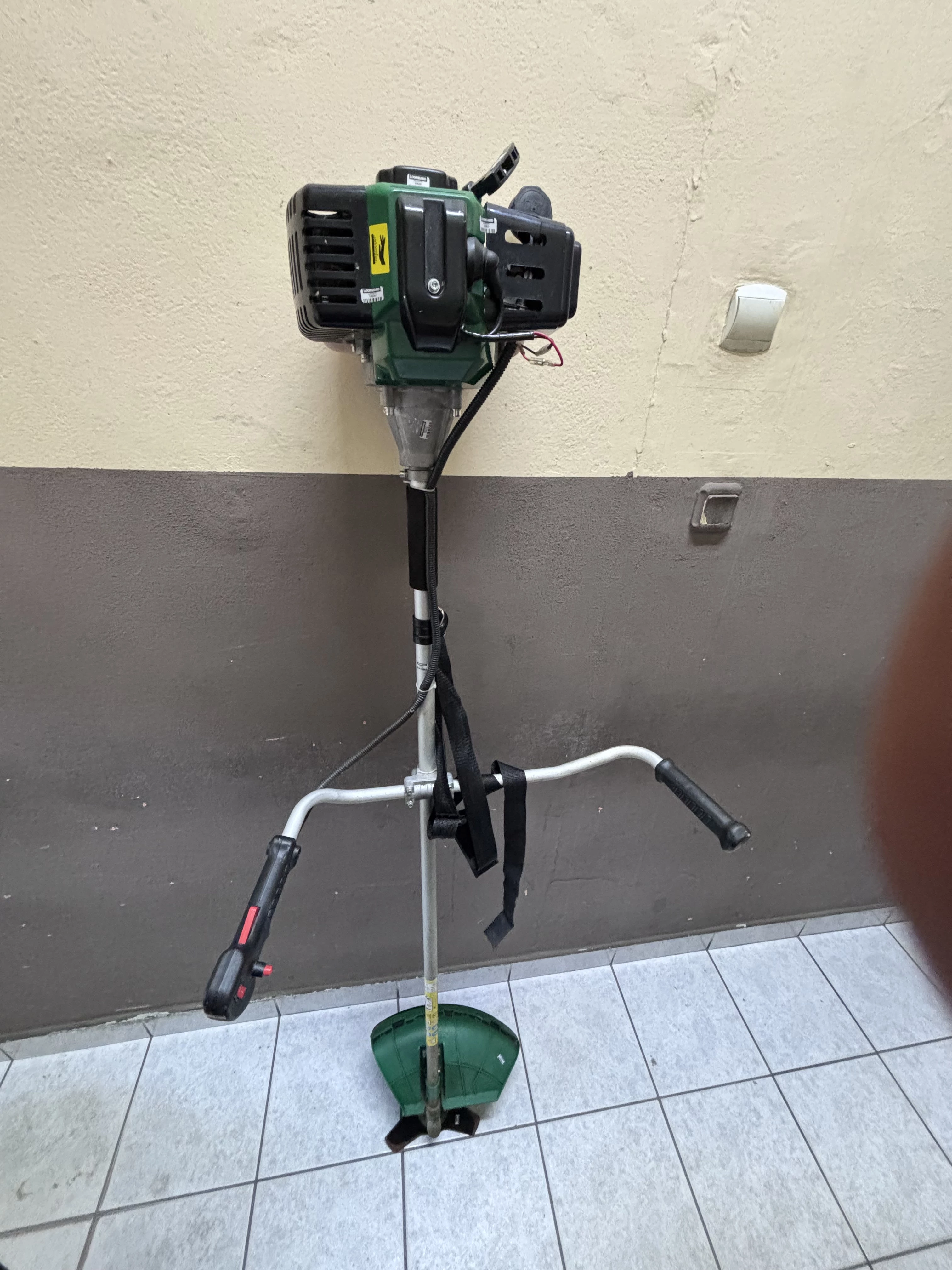 kosa-spalinowa-52-cm3-na-zylke-lub-tarcze-goon-kod-producenta-bc520-52cc