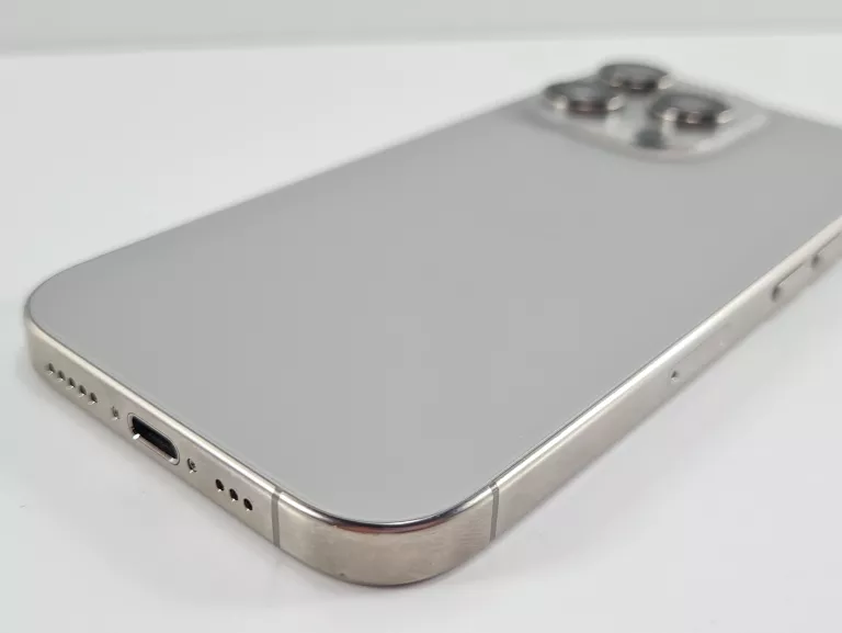 telefon-iphone-16-pro-256gb-bat94-komunikacja-219-2
