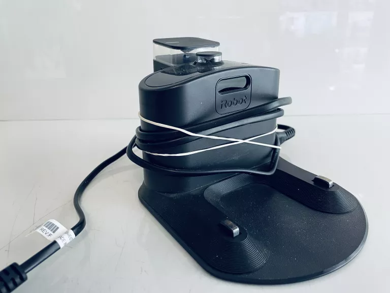 robot-sprzatajacy-irobot-roomba-e5-ean-gtin-5060359289094