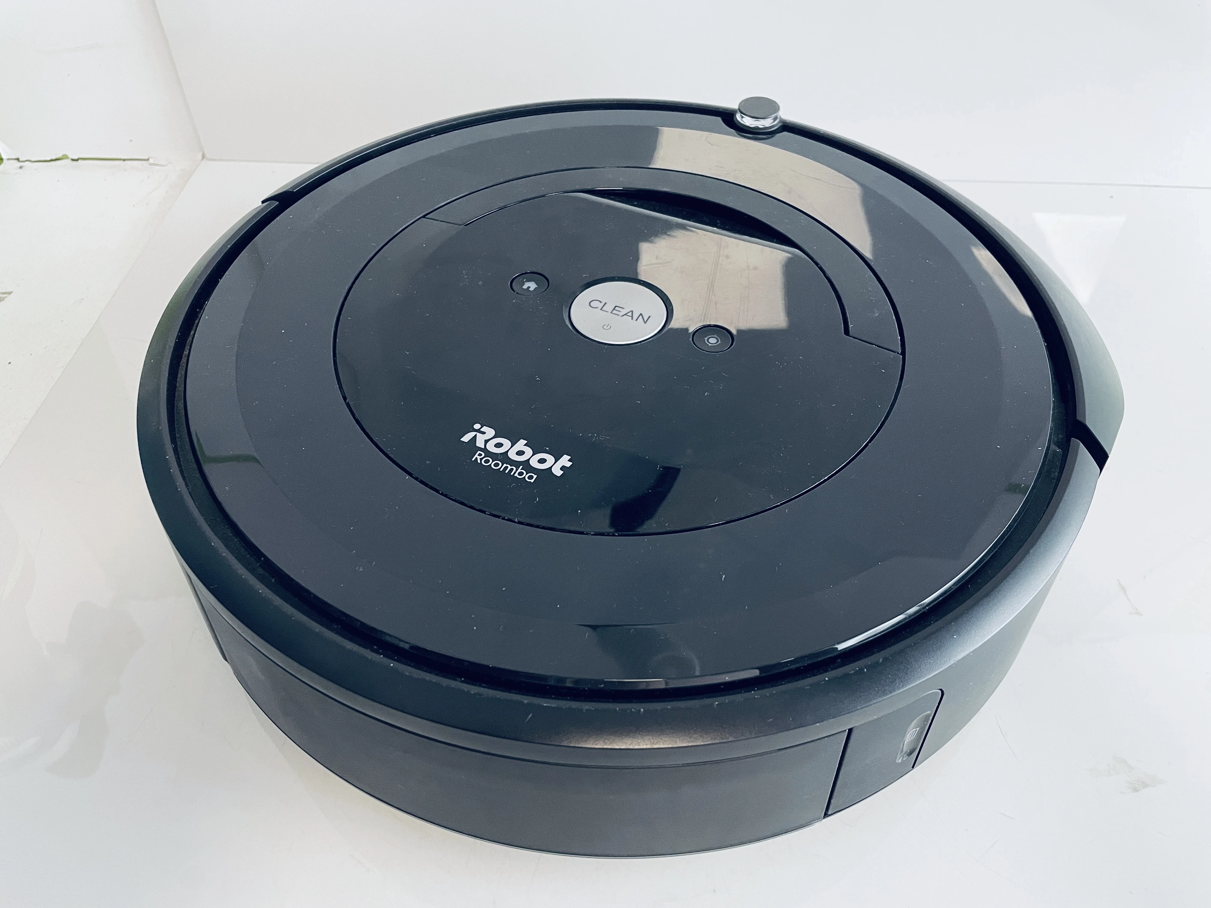 robot-sprzatajacy-irobot-roomba-e5-28-czerwca-177-poznan-ska-x