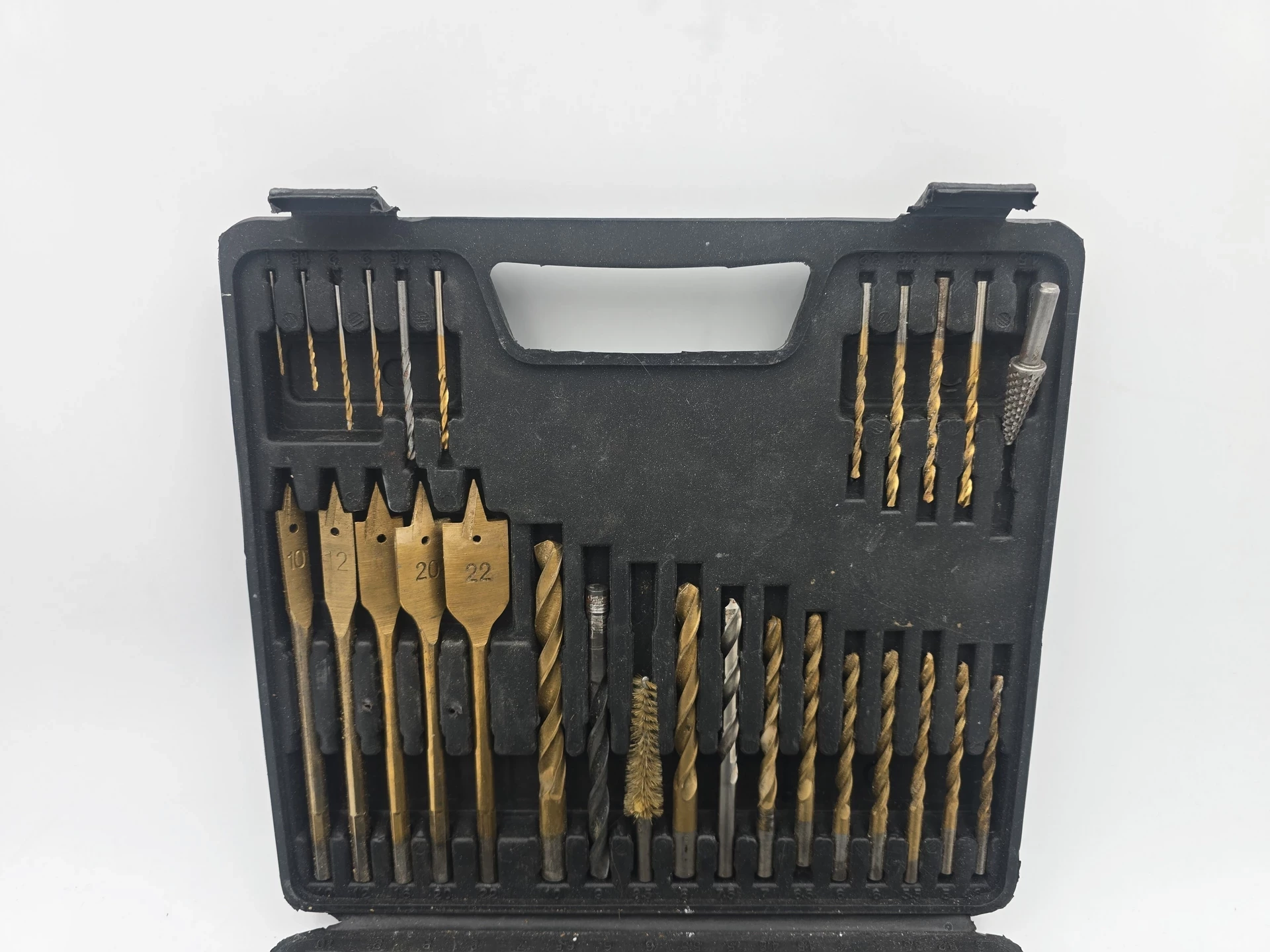 zestaw-wiertel-niteo-tools-walizka-stan-11323-2