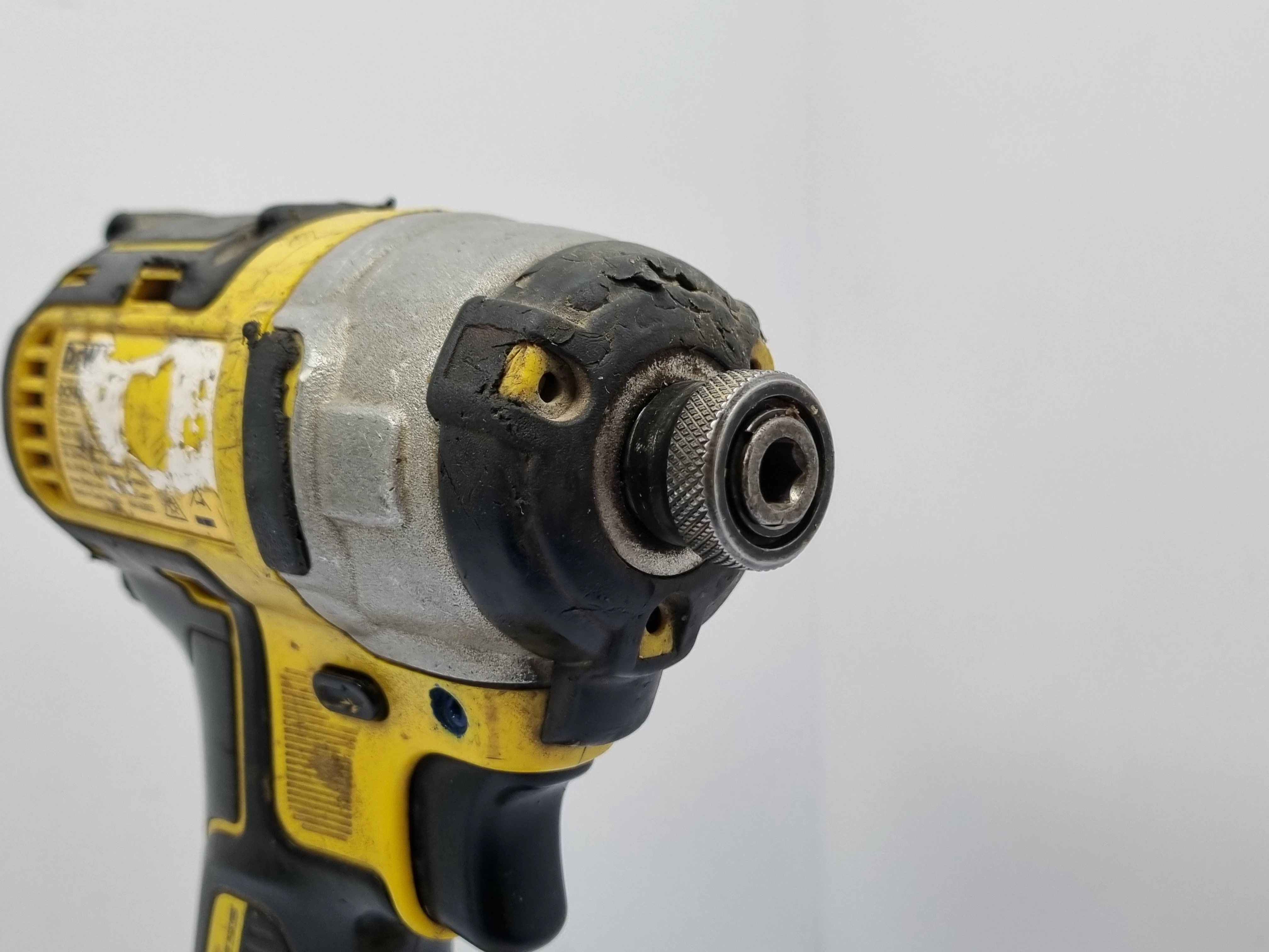 zakretarka-udarowa-dewalt-dcf887-akumulator-zasilanie-209202-1769478