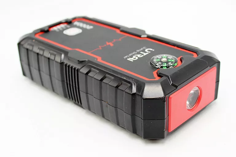 urzadzenie-rozruchowe-utrai-jump-starter-jstar-one-22000-mah-2000a-model-jstar-one
