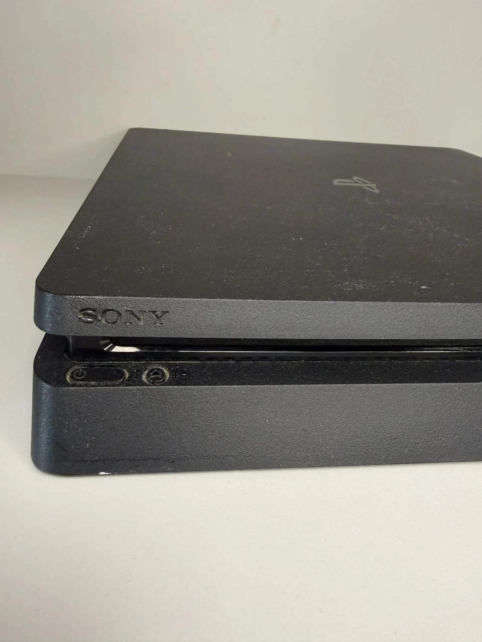 konsola-ps4-slim-500-gb-wersja-130590-2