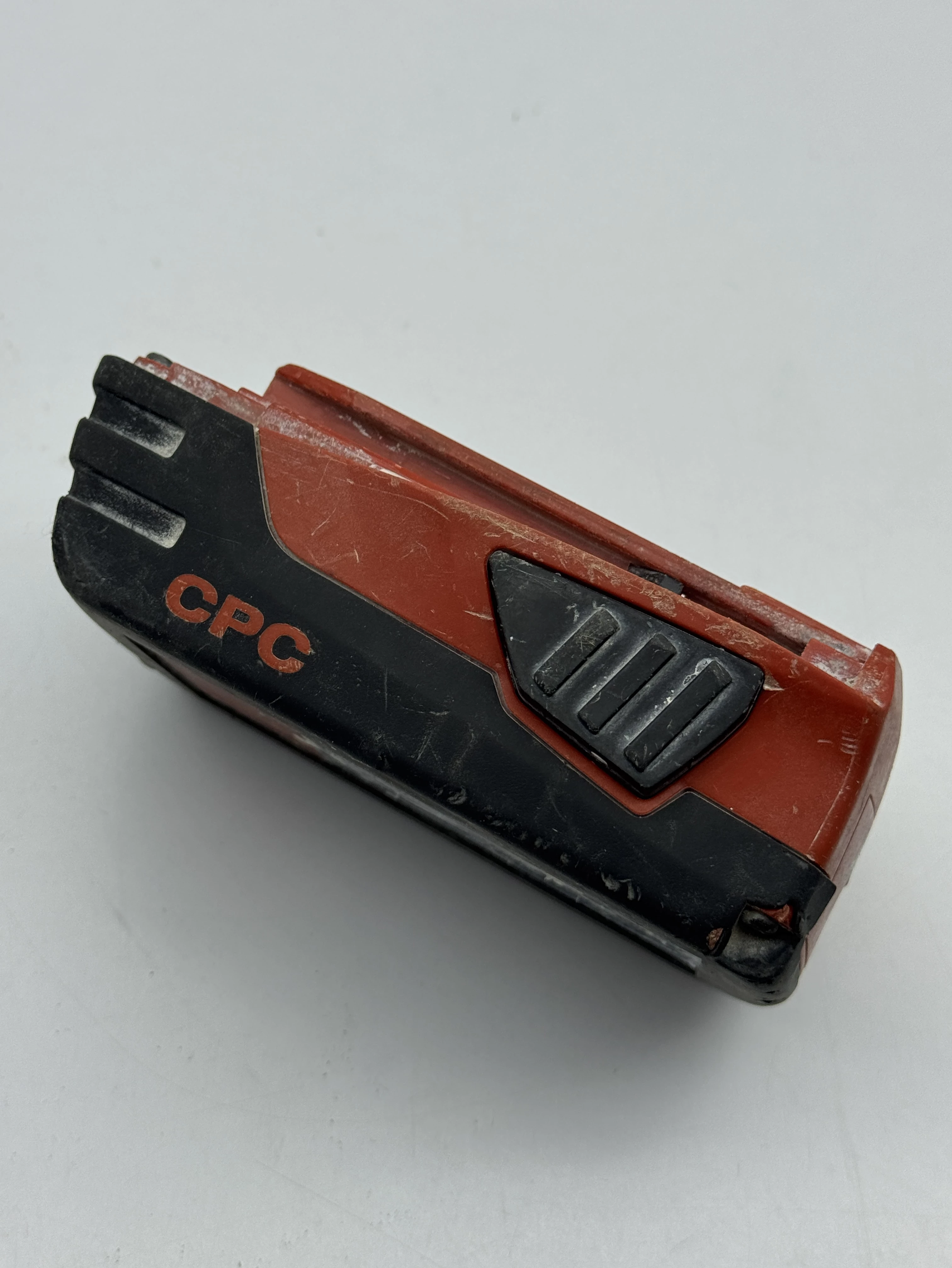 hilti-akumulator-bateria-b2226ah-li-ion-stan-11323-2