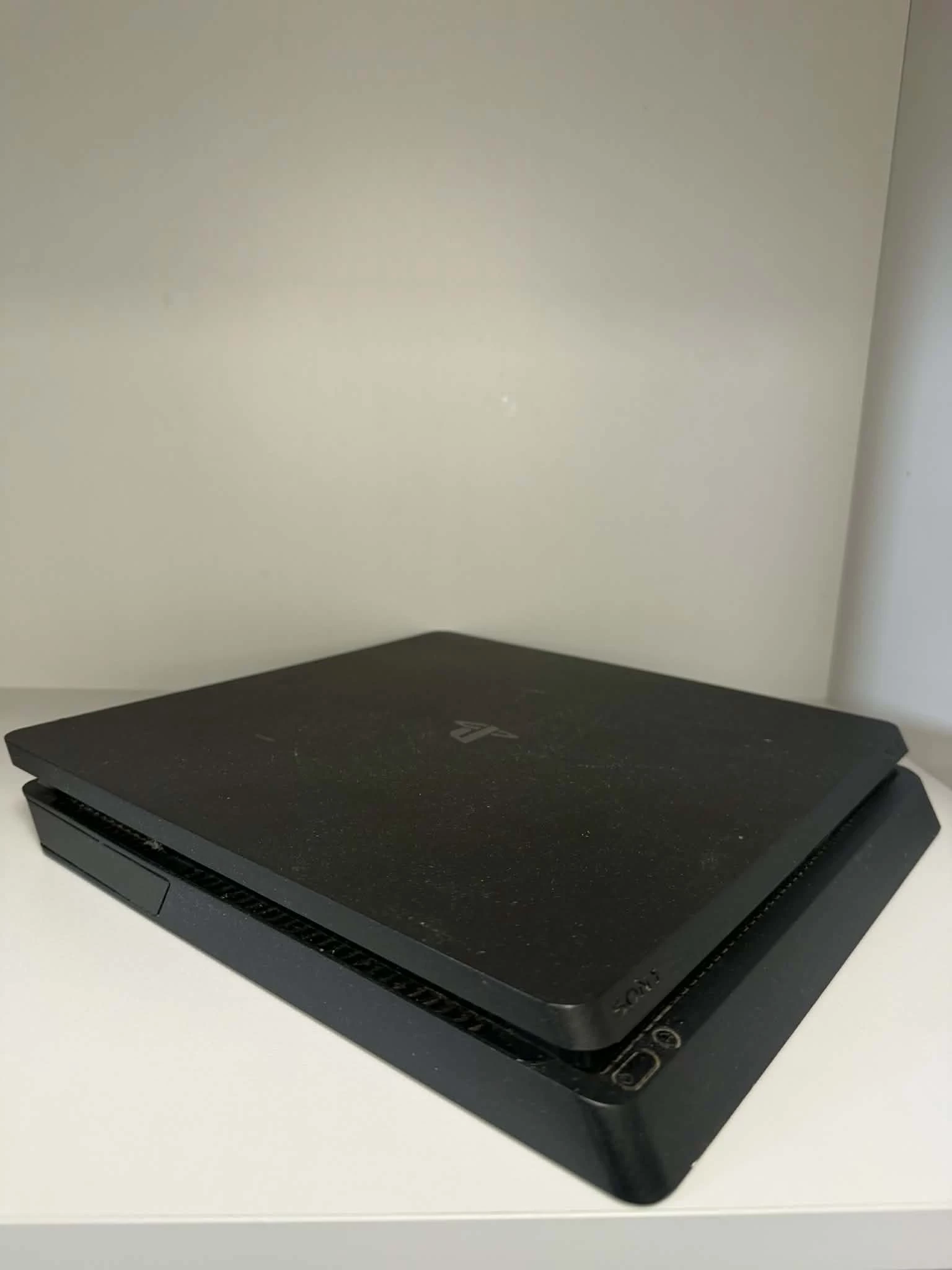 konsola-ps4-slim-500-gb-stan-11323-2