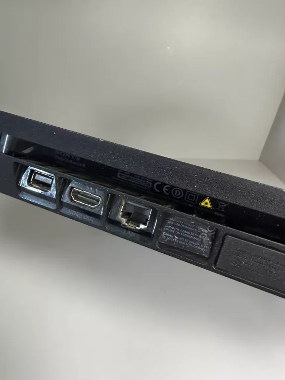 konsola-ps4-slim-500-gb-liczba-kontrolerow-w-zestawie-205994-225550