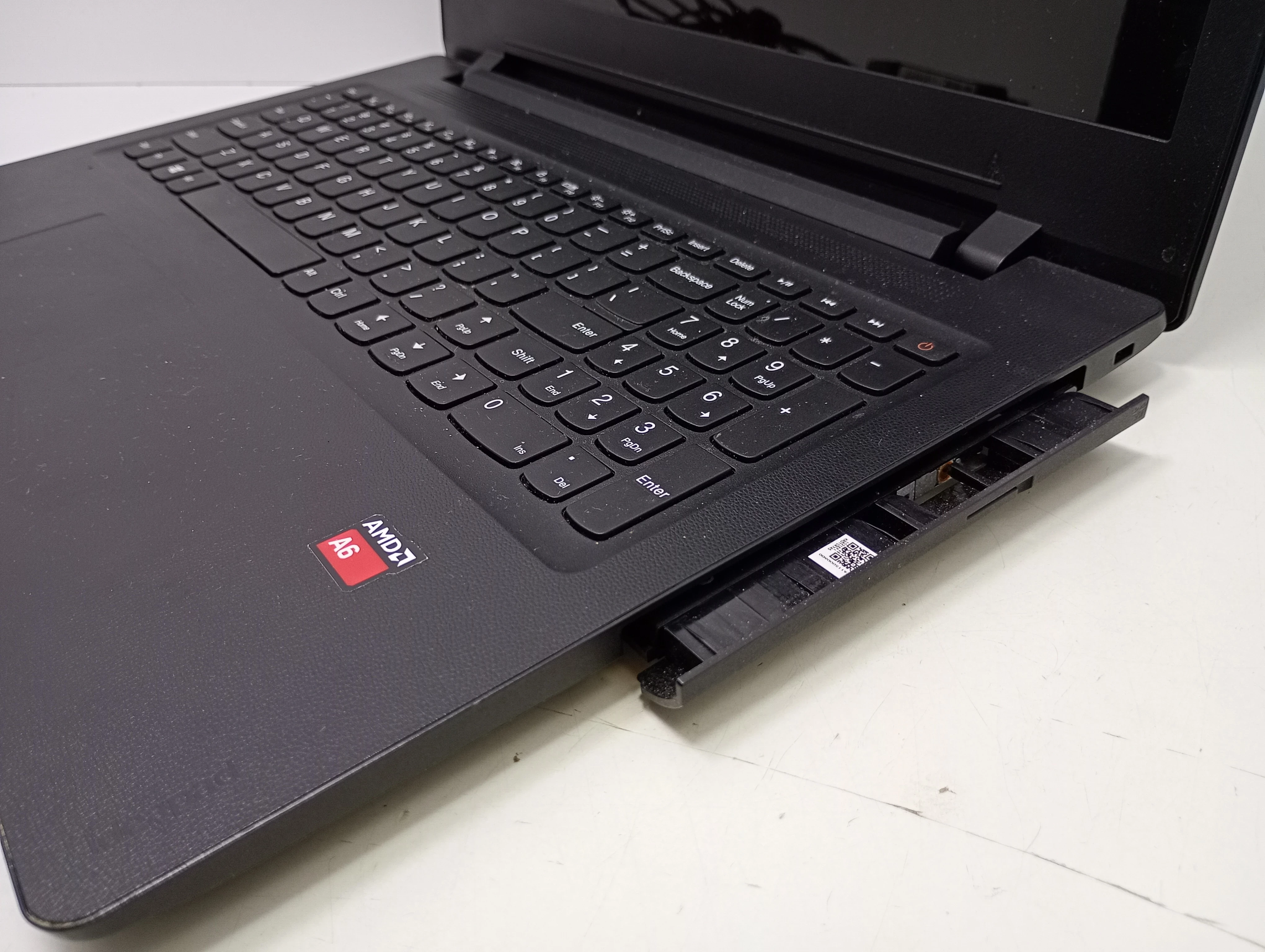 laptop-lenovo-ideapad-110-amd-a6-przekatna-ekranu-1560
