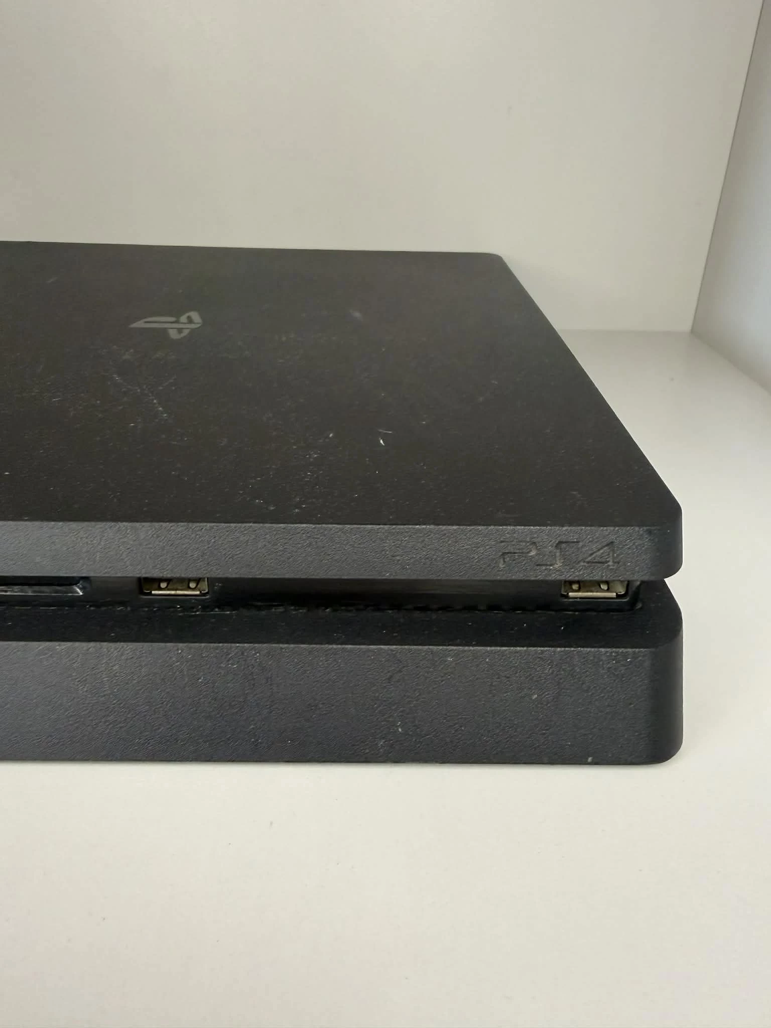 konsola-ps4-slim-500-gb-dysk-wbudowana-pamiec-5179-51