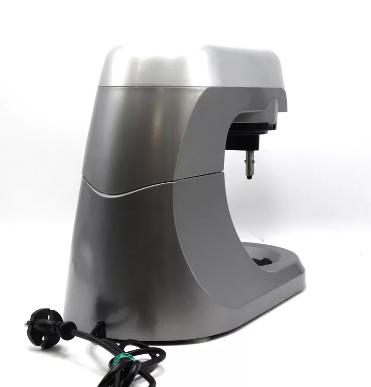 robot-kuchenny-planetarny-clatronic-km-3709-1000w-model-km-3709