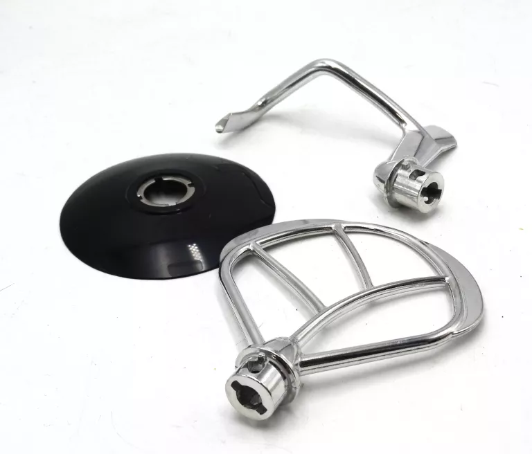 robot-kuchenny-planetarny-clatronic-km-3709-1000w-marka-248811-1021949