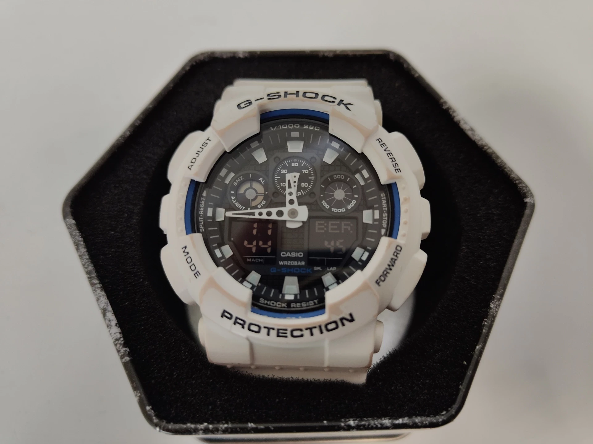 zegarek-casio-g-shock-ga-100b-stan-11323-2
