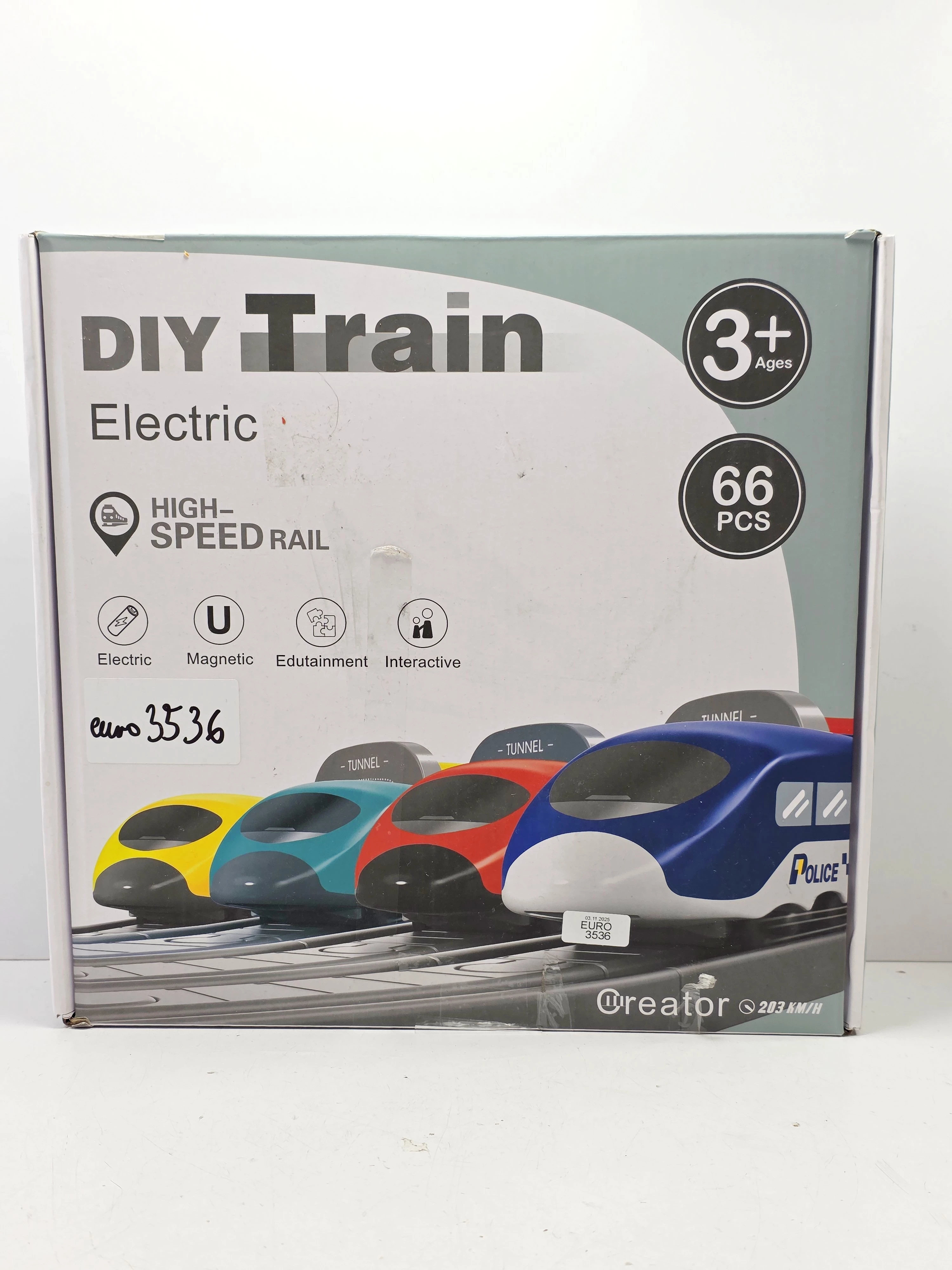 duza-kolejka-elektryczna-pociag-z-wagonikami-tor-na-auta-policja-28-czerwca-126-poznan-ska-x